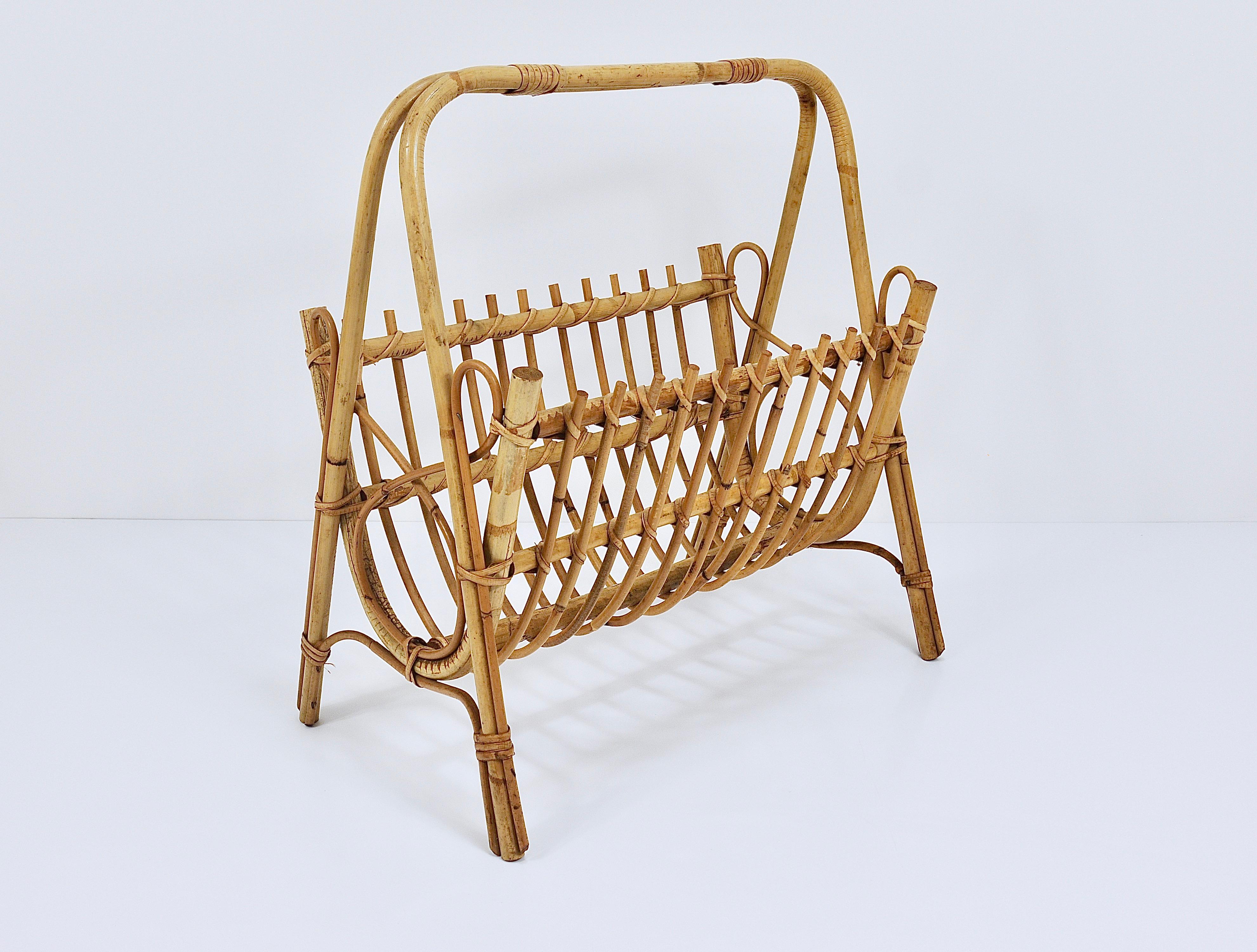 Franco Albini Style Rattan Bamboo Magazine Rack Newspaper Stand, France, 1950s For Sale 4