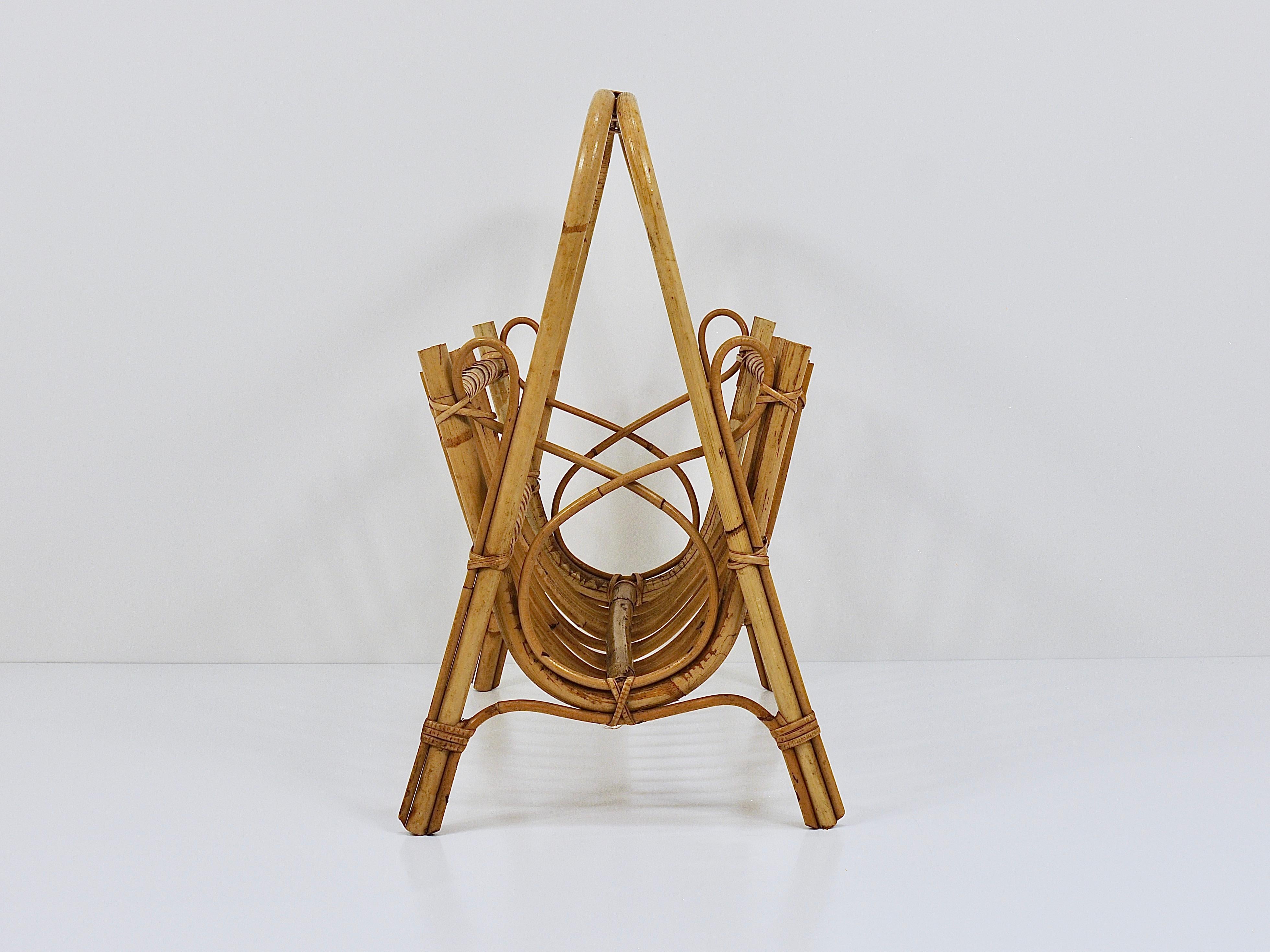 Mid-Century Modern Franco Albini Style Rattan Bamboo Magazine Rack Newspaper Stand, France, 1950s For Sale