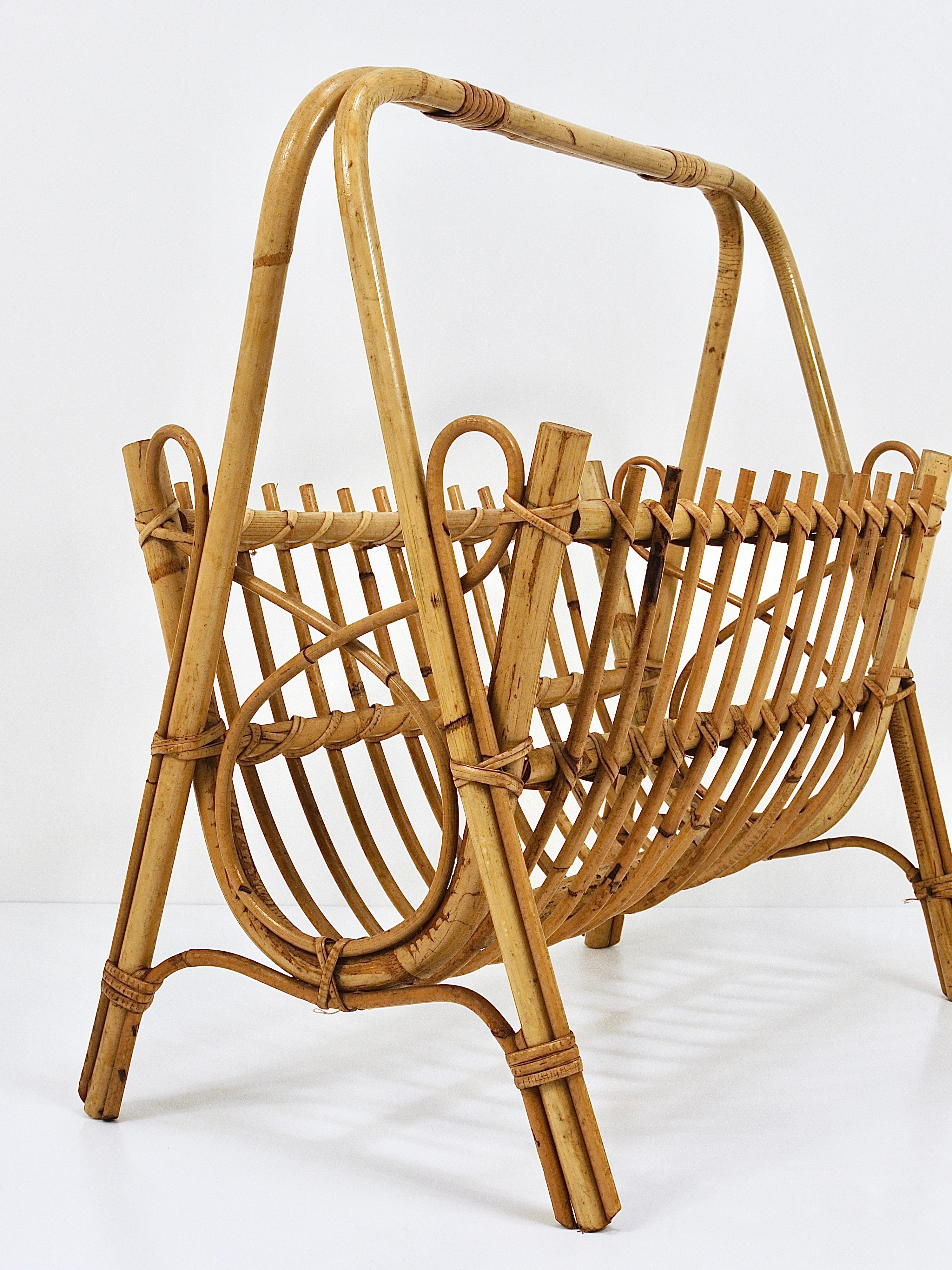 Franco Albini Style Rattan Bamboo Magazine Rack Newspaper Stand, France, 1950s For Sale 2
