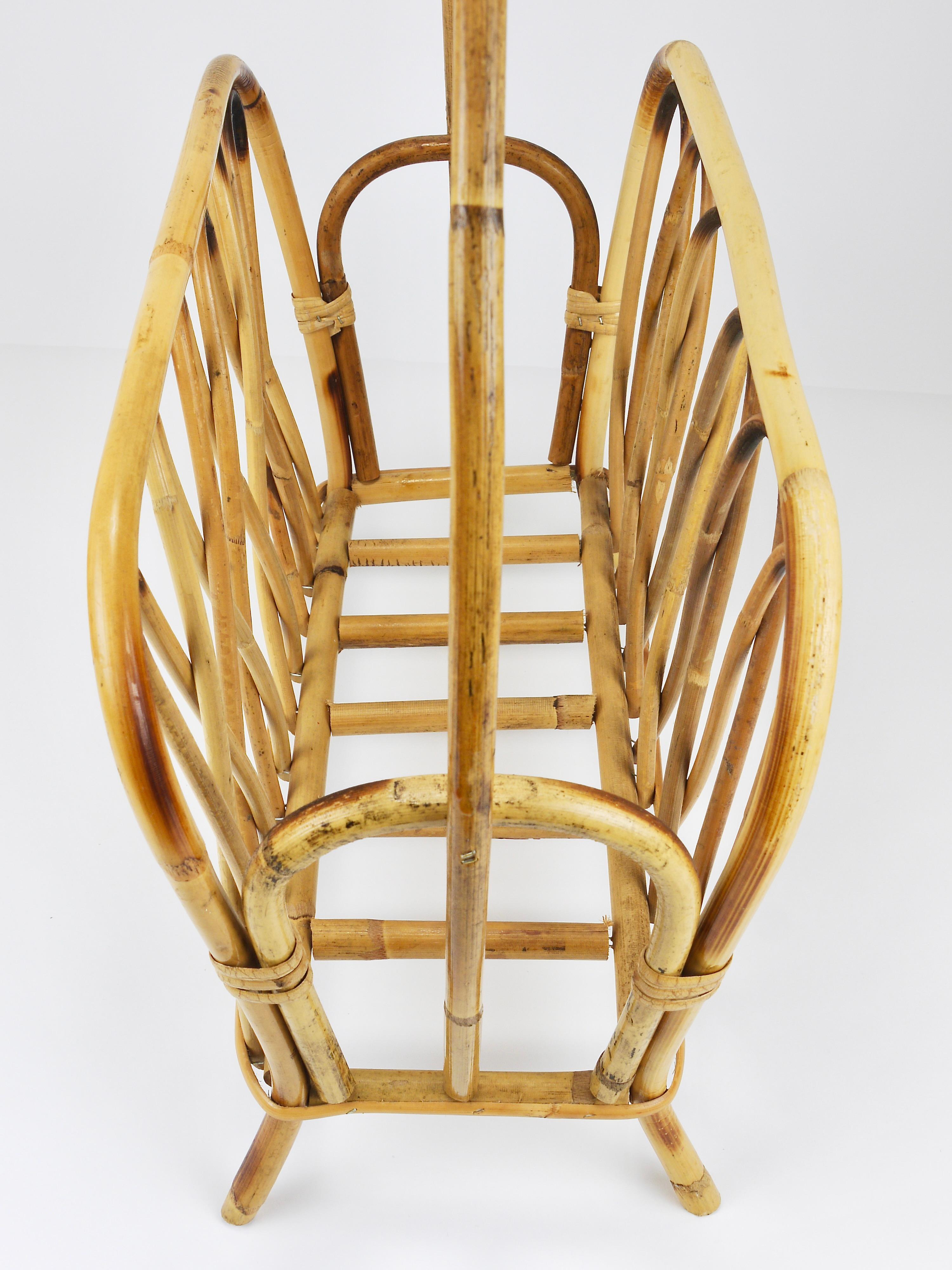Franco Albini Style Rattan Bamboo Magazine Rack Newspaper Stand, Italy, 1970s For Sale 9