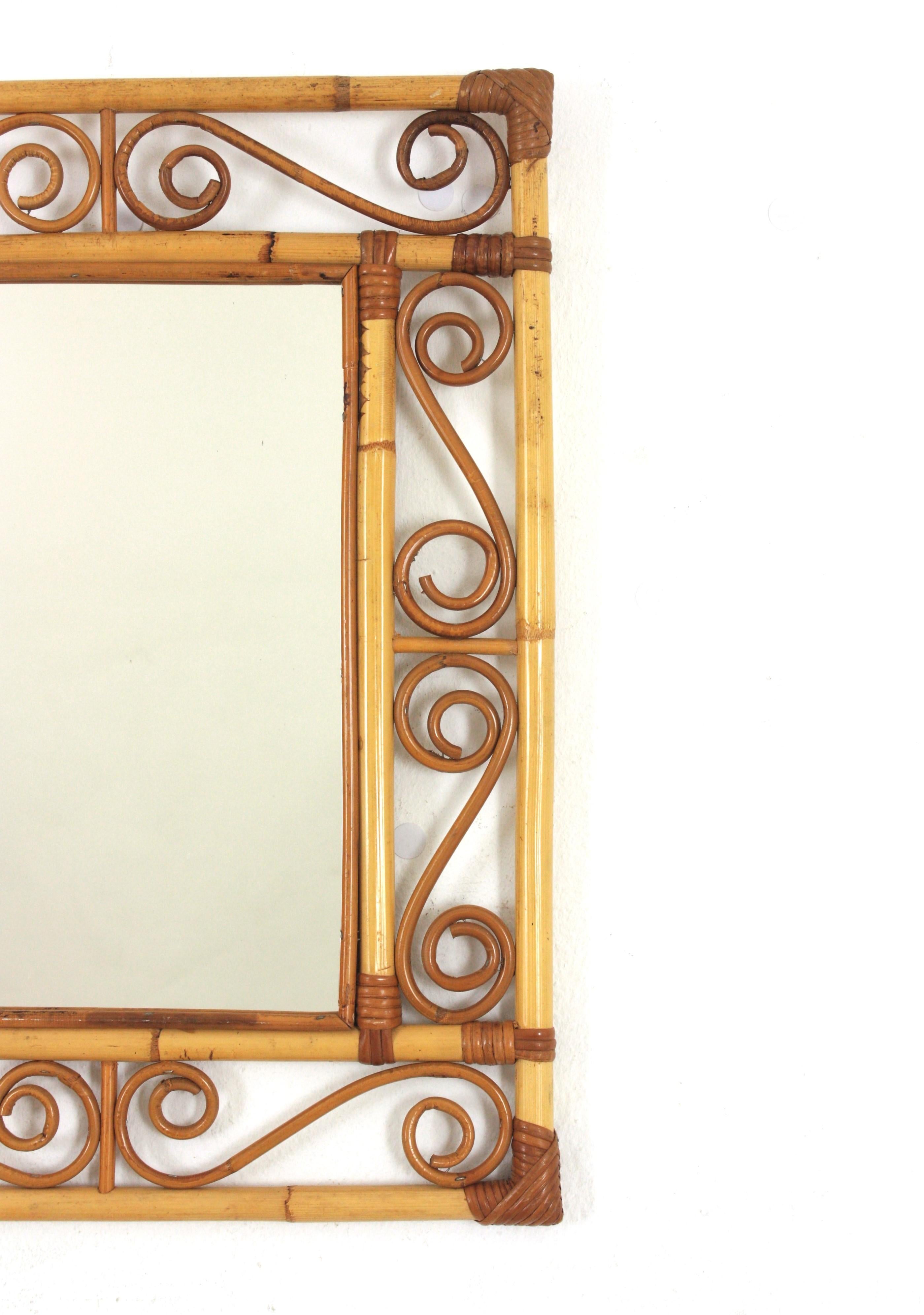 Franco Albini Style Rattan Rectangular Mirror with Scroll Motifs In Good Condition For Sale In Barcelona, ES