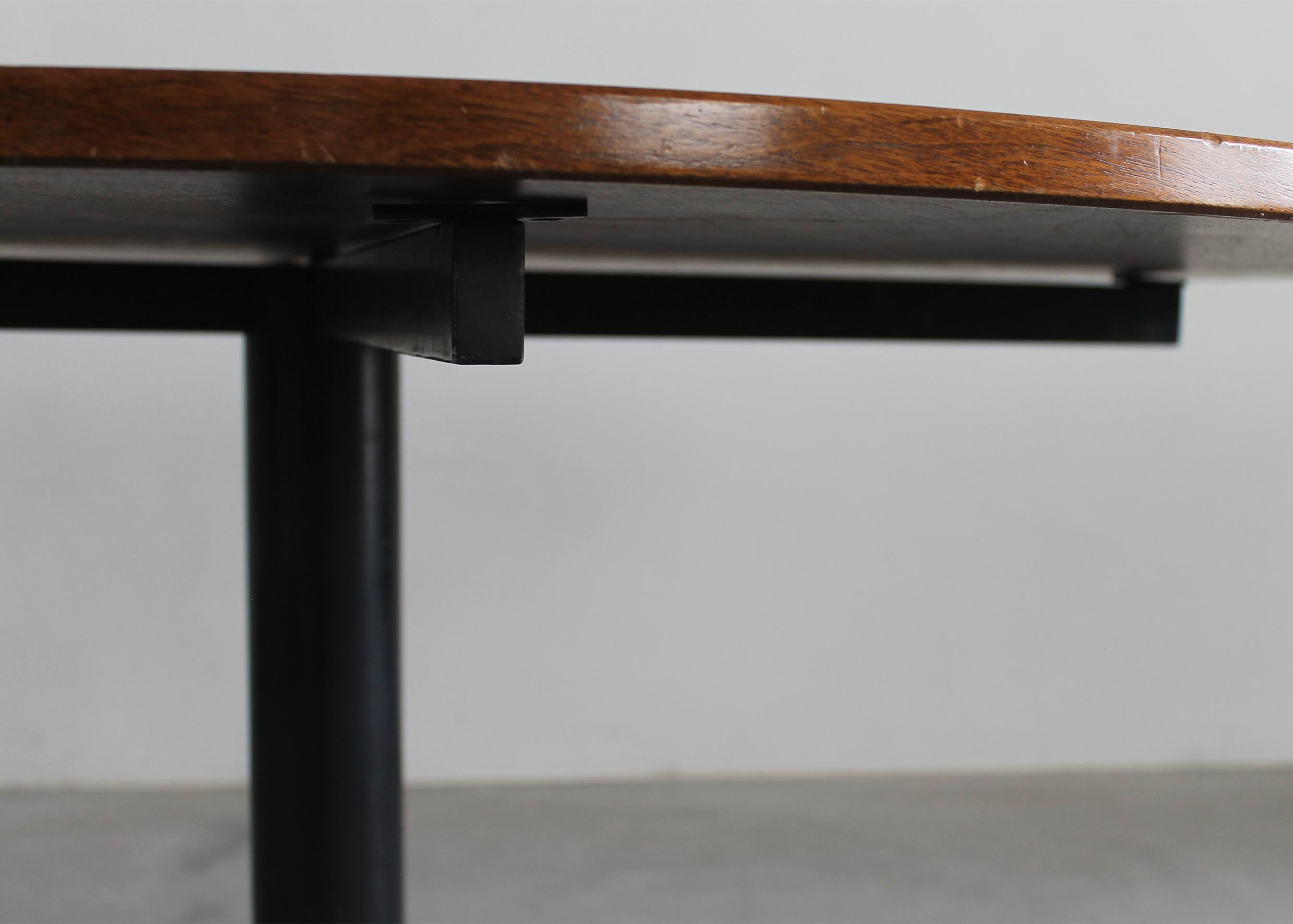 Franco Albini TL30 Runder Tisch aus Metall und Holz für Poggi, 1950er Jahre (Italienisch) im Angebot
