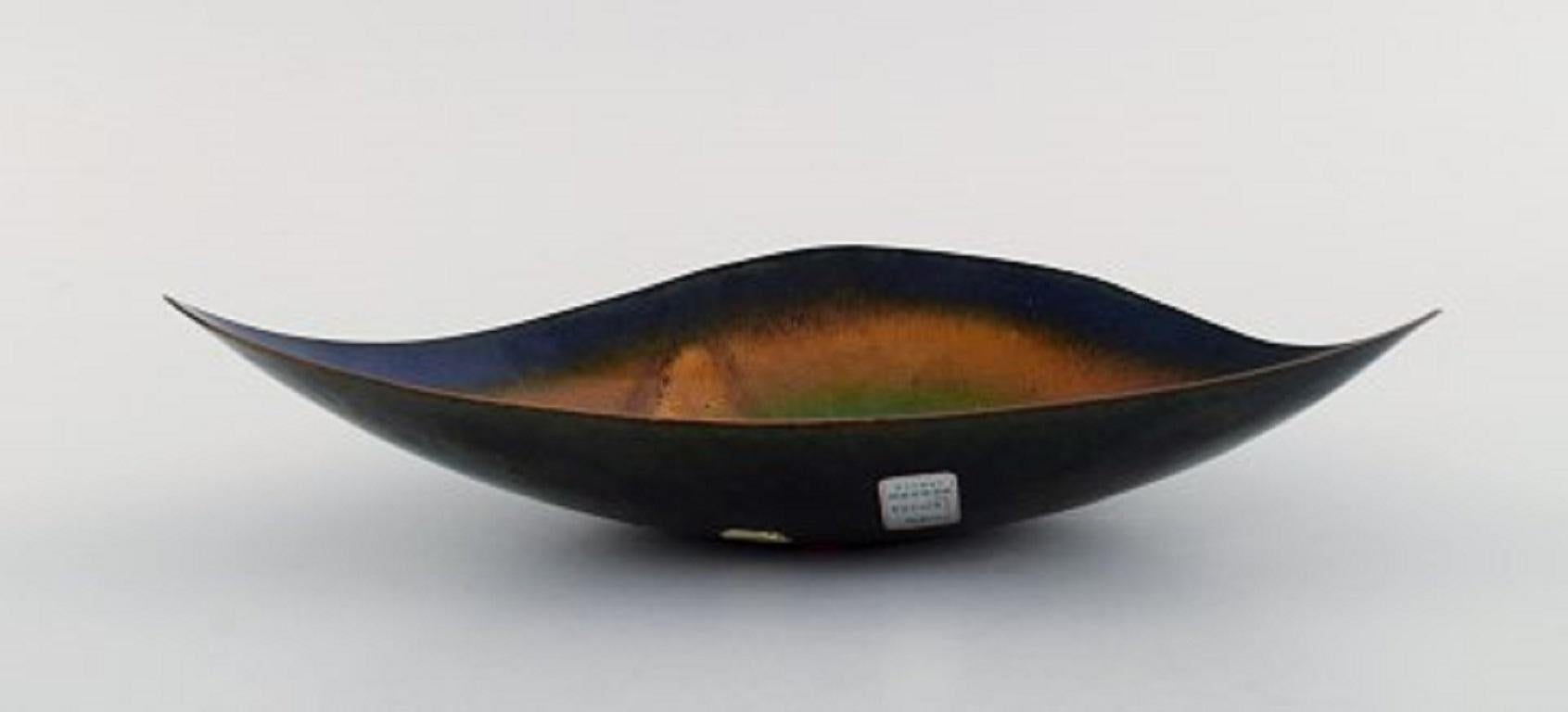 Italian Franco Bastianelli for Studio Laurana, Modernist Bowl in Copper, 1960s-1970s For Sale