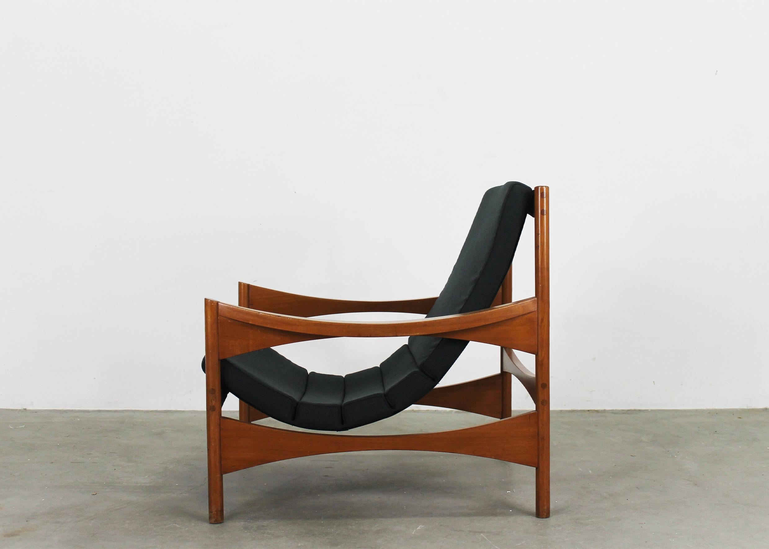 Other Franco Bettonica P 40 Armchair in Walnut and Fabric by Poltronova 1960s For Sale