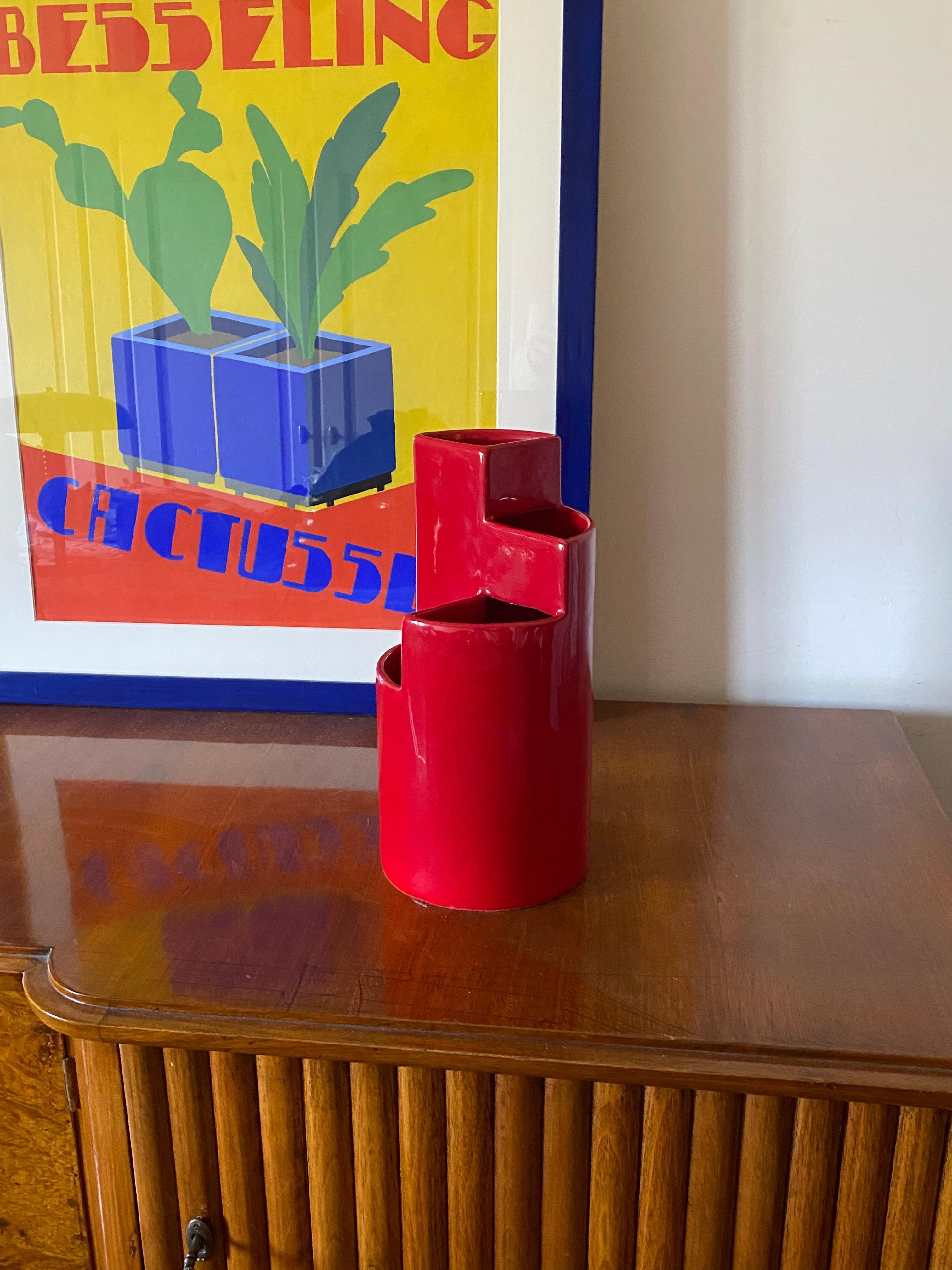 Ère spatiale Franco Bettonica, vase en céramique rouge mod. fb1, Gabbianelli Italie vers 1970 en vente