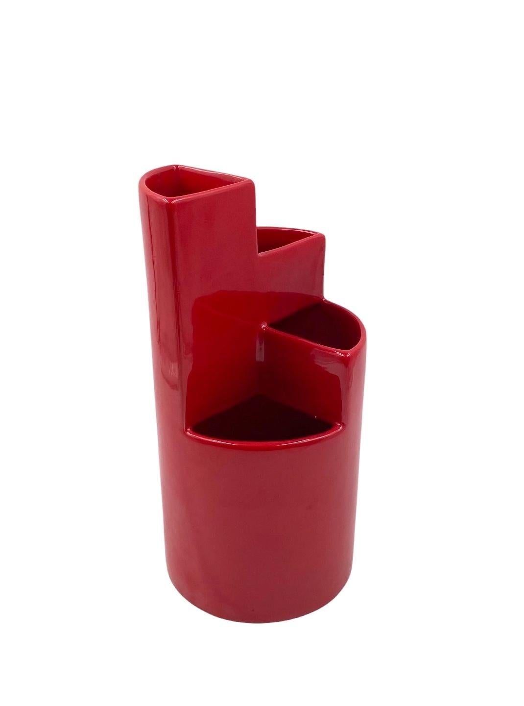 Franco Bettonica, vase en céramique rouge mod. fb1, Gabbianelli Italie vers 1970 Excellent état - En vente à Firenze, IT