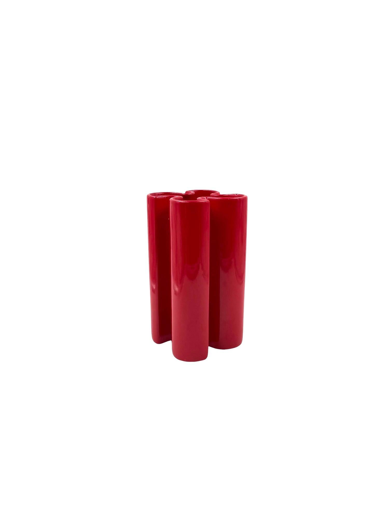 Ceramica Franco Bettonica, Space age rare red ceramic vase, Gabbianelli Italy ca. 1970 in vendita