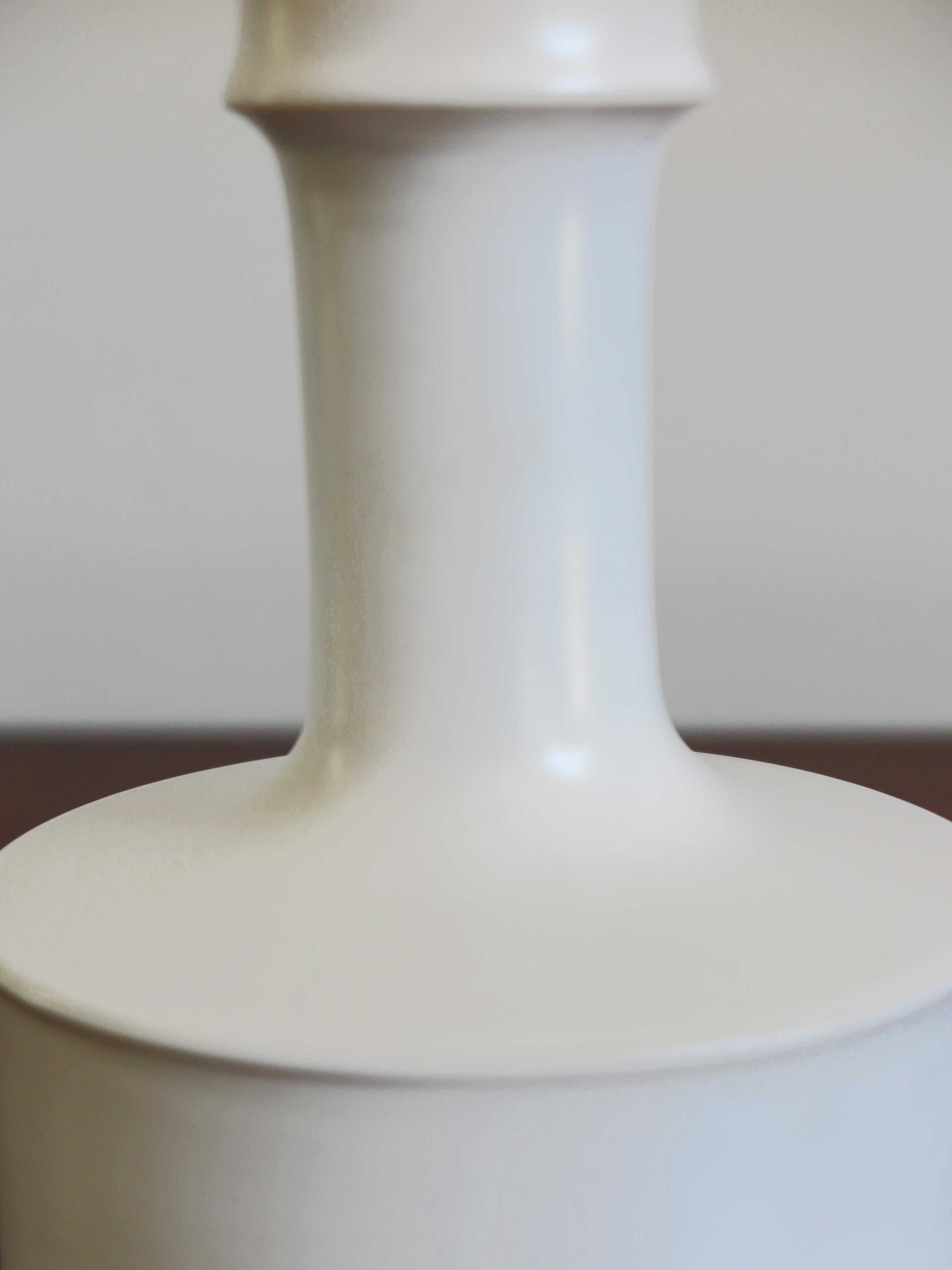 Late 20th Century Franco Bucci Italian White Ceramic Bottle Vase, 1970s For Sale