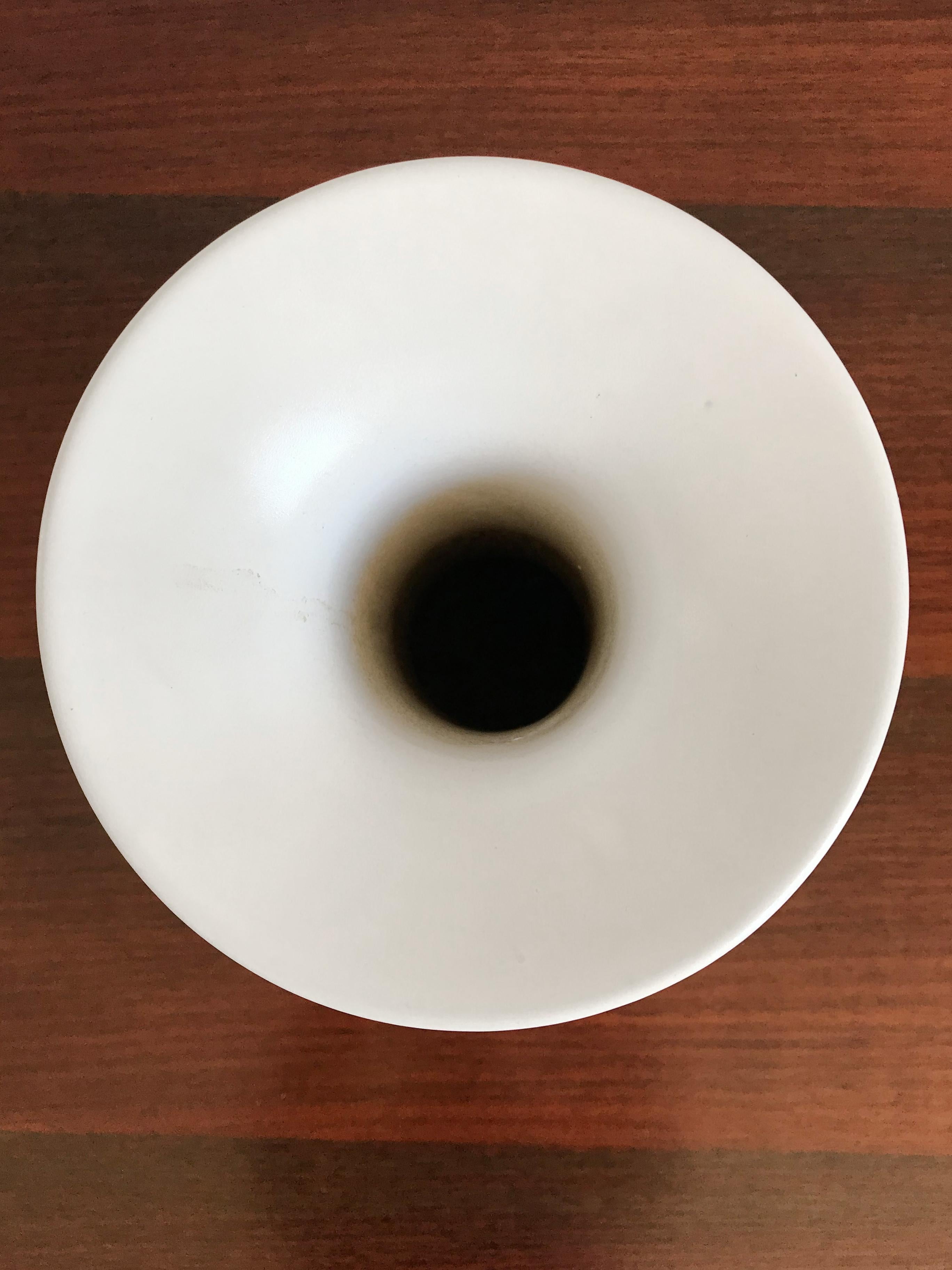 Mid-Century Modern Franco Bucci Italian White Ceramic Vase, 1970s For Sale