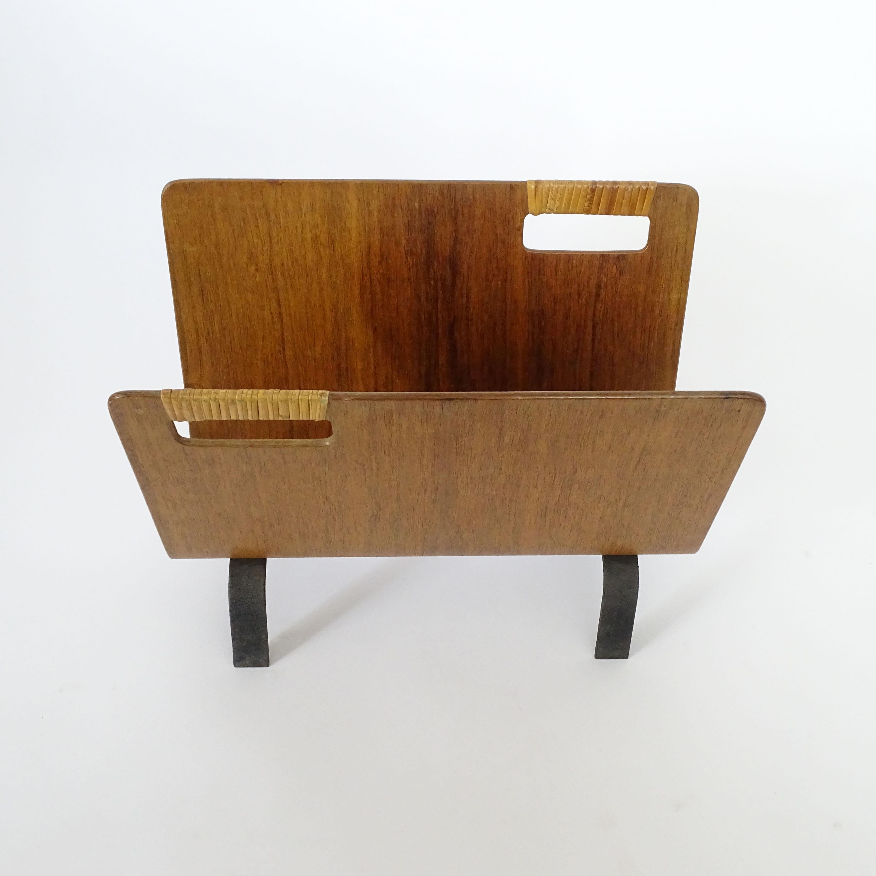 Franco Campo & Carlo Graffi Magazine Rack for Home, Italy, 1950s In Good Condition For Sale In Milan, IT