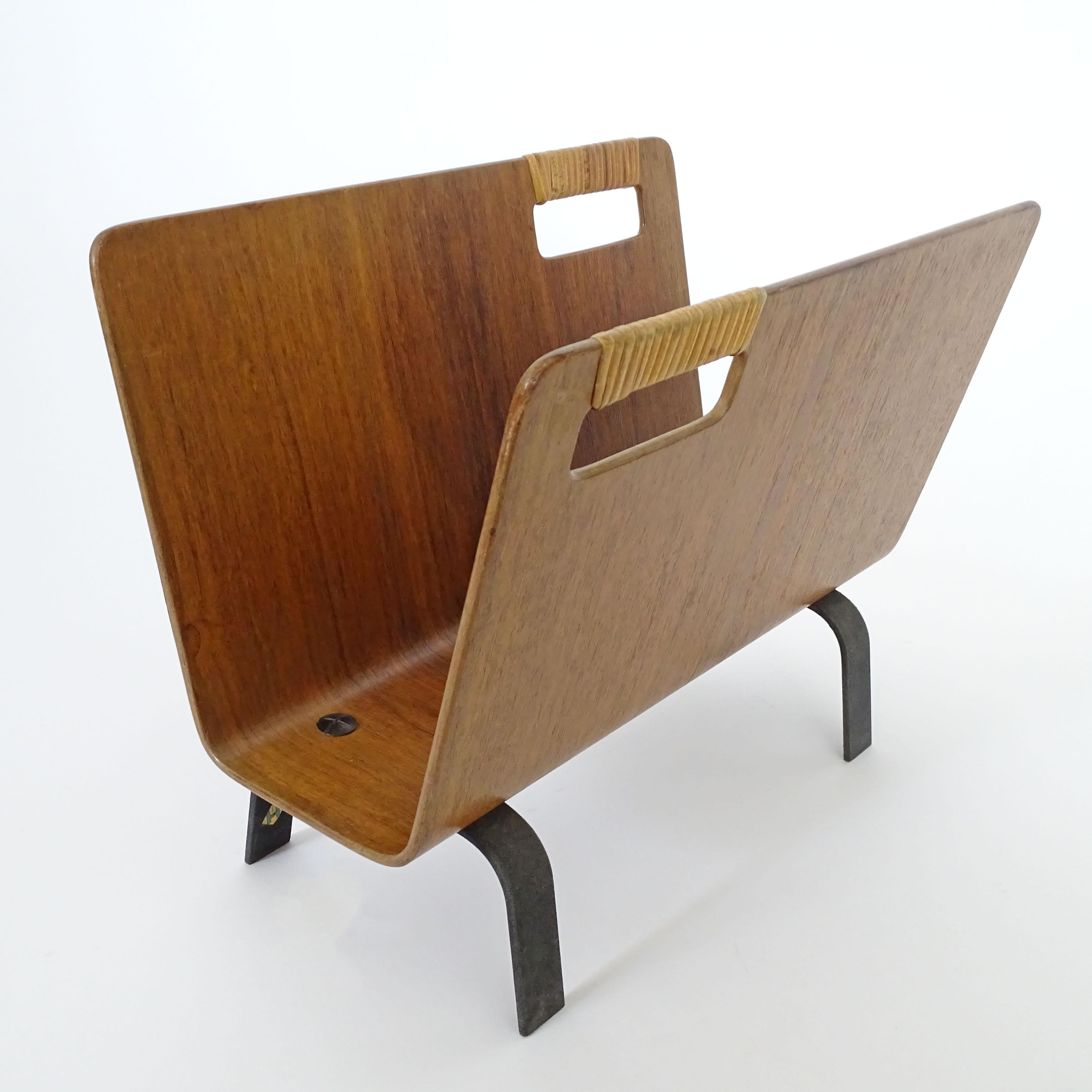 Mid-20th Century Franco Campo & Carlo Graffi Magazine Rack for Home, Italy, 1950s For Sale