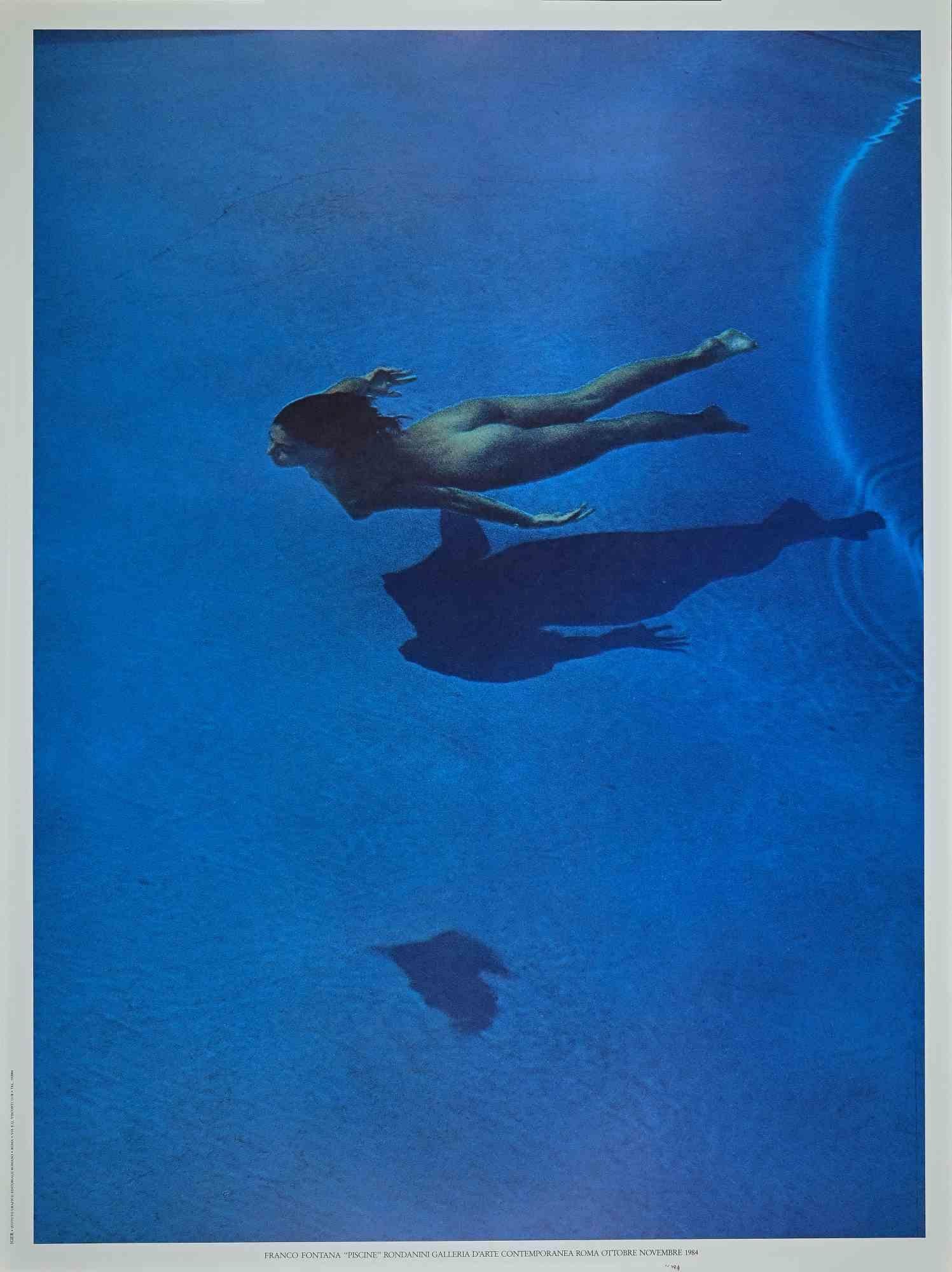 Swimming Pools est une belle affiche d'exposition offset réalisée par Franco Fontana en 1984,

Exposition dans la Galerie de Rondanini, Rome, datée, titrée en bas au centre. Edition de 1.000 exemplaires non numérotés.

Très bonnes