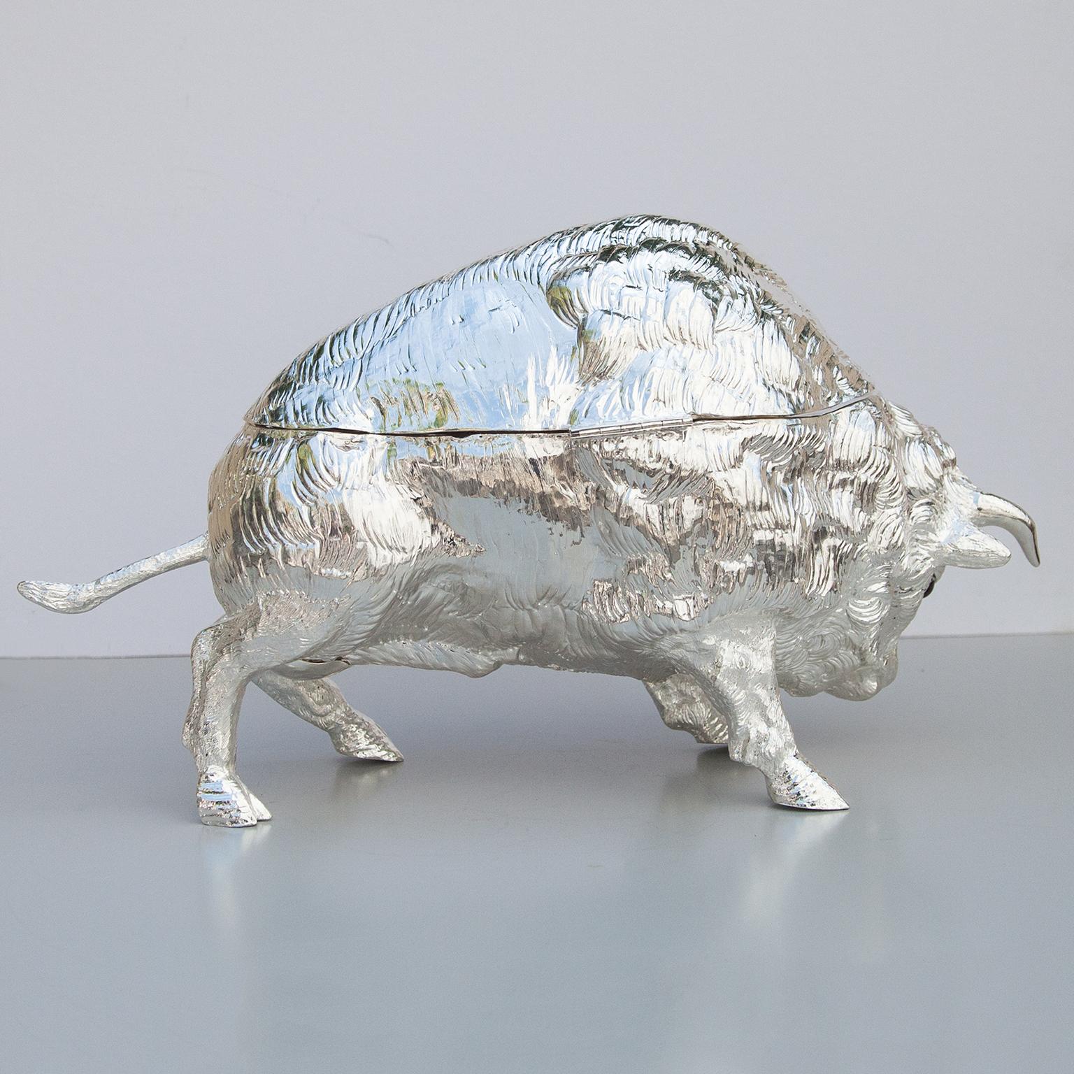 Mid-Century Modern Franco Lapini Wild Bull Bison Silver Plated Liquor Bar Set, Italy, 1970 For Sale