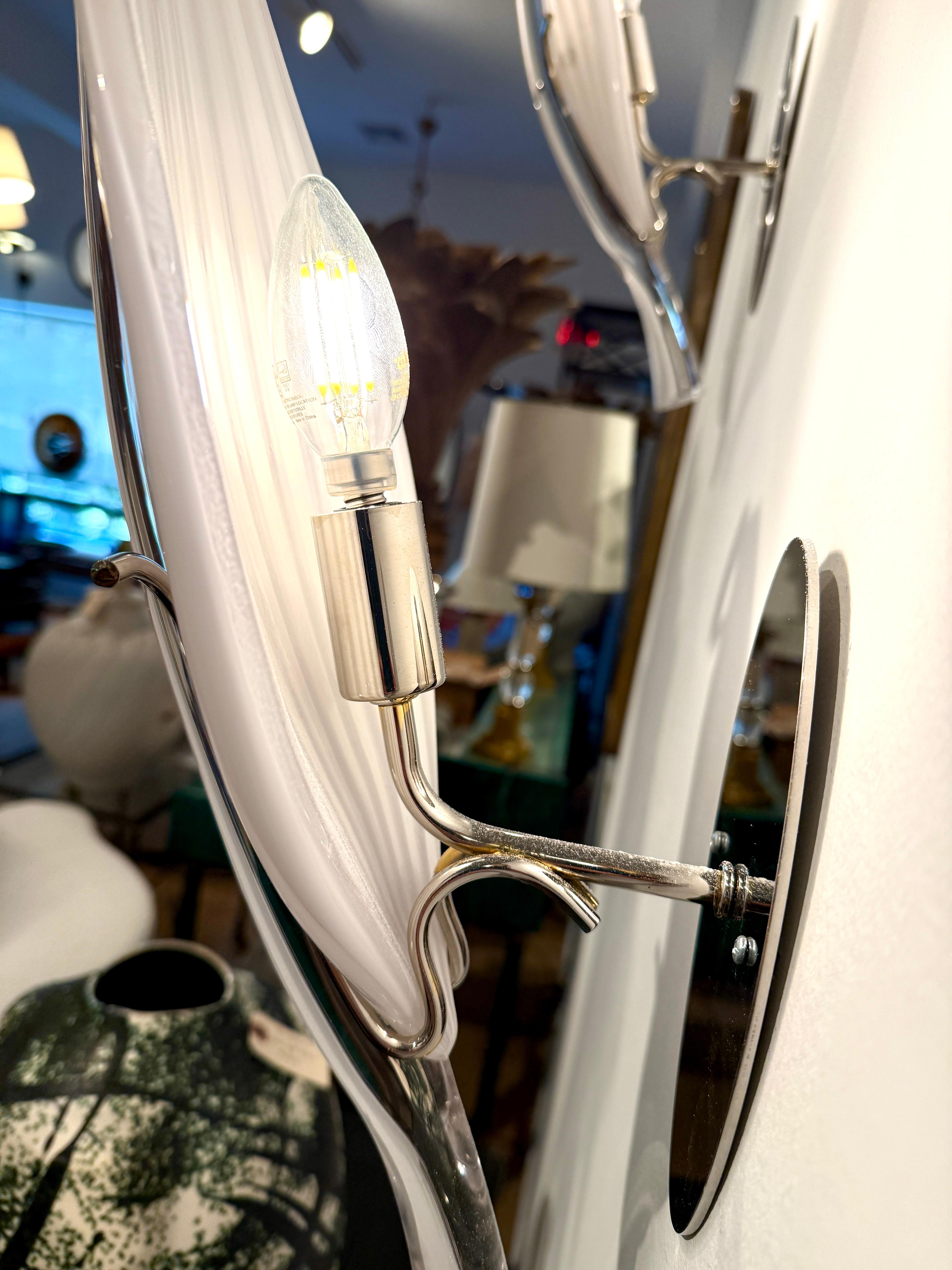 Metà XX secolo Franco Luce per Venini, lampade da parete con giglio di calla di Murano in vendita