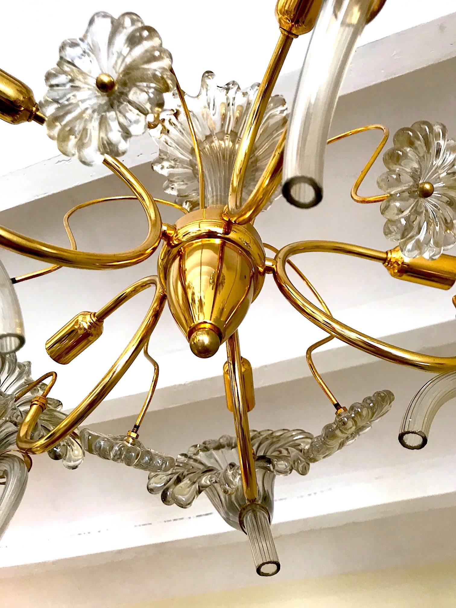 Franco Luce mid-century chandelier Murano clear Glass Gilt Frame, 1960 For Sale 4