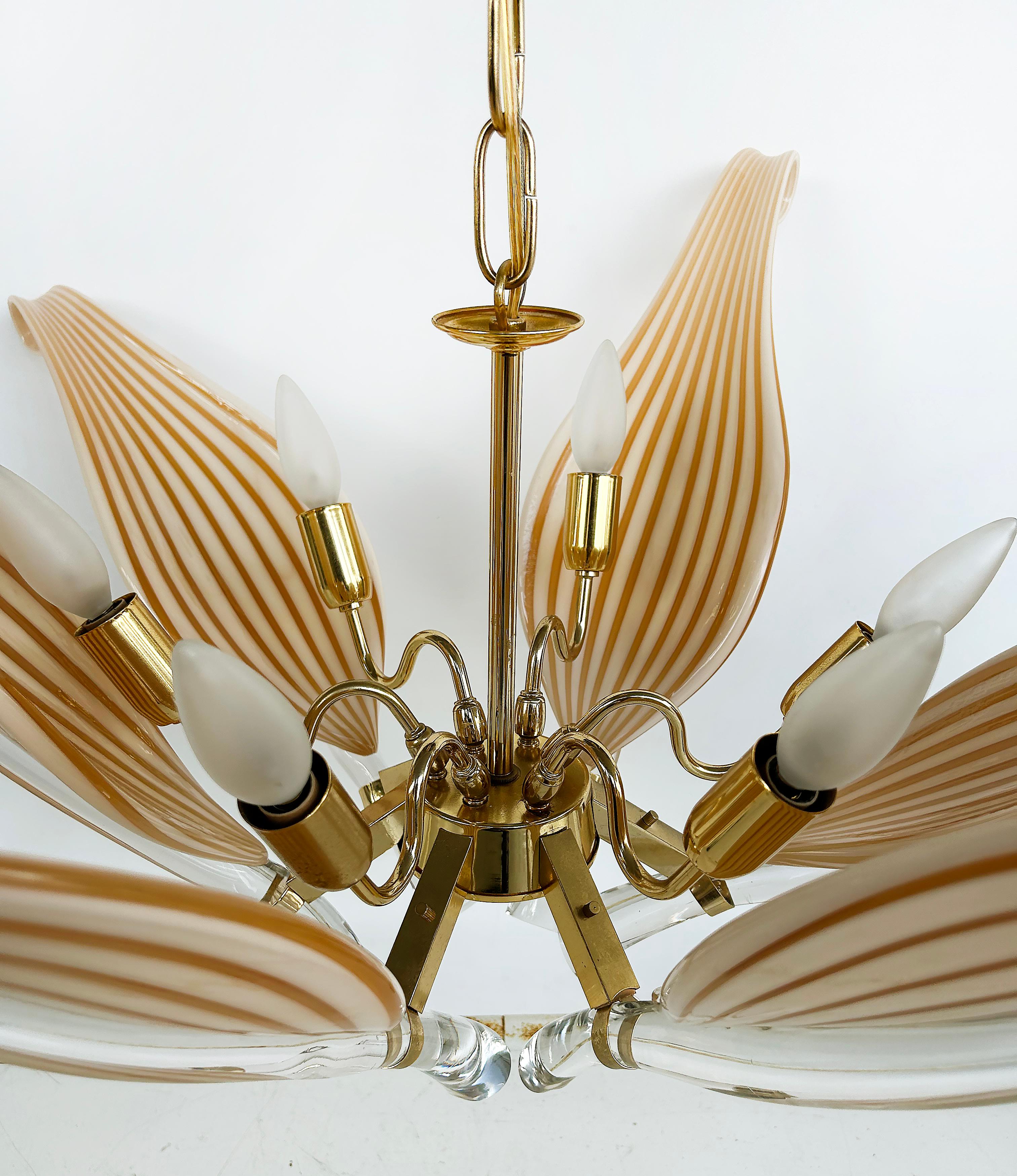 Lustre Seguso en laiton et verre de Murano à 6 lumières, baldaquin et chaîne en vente 1