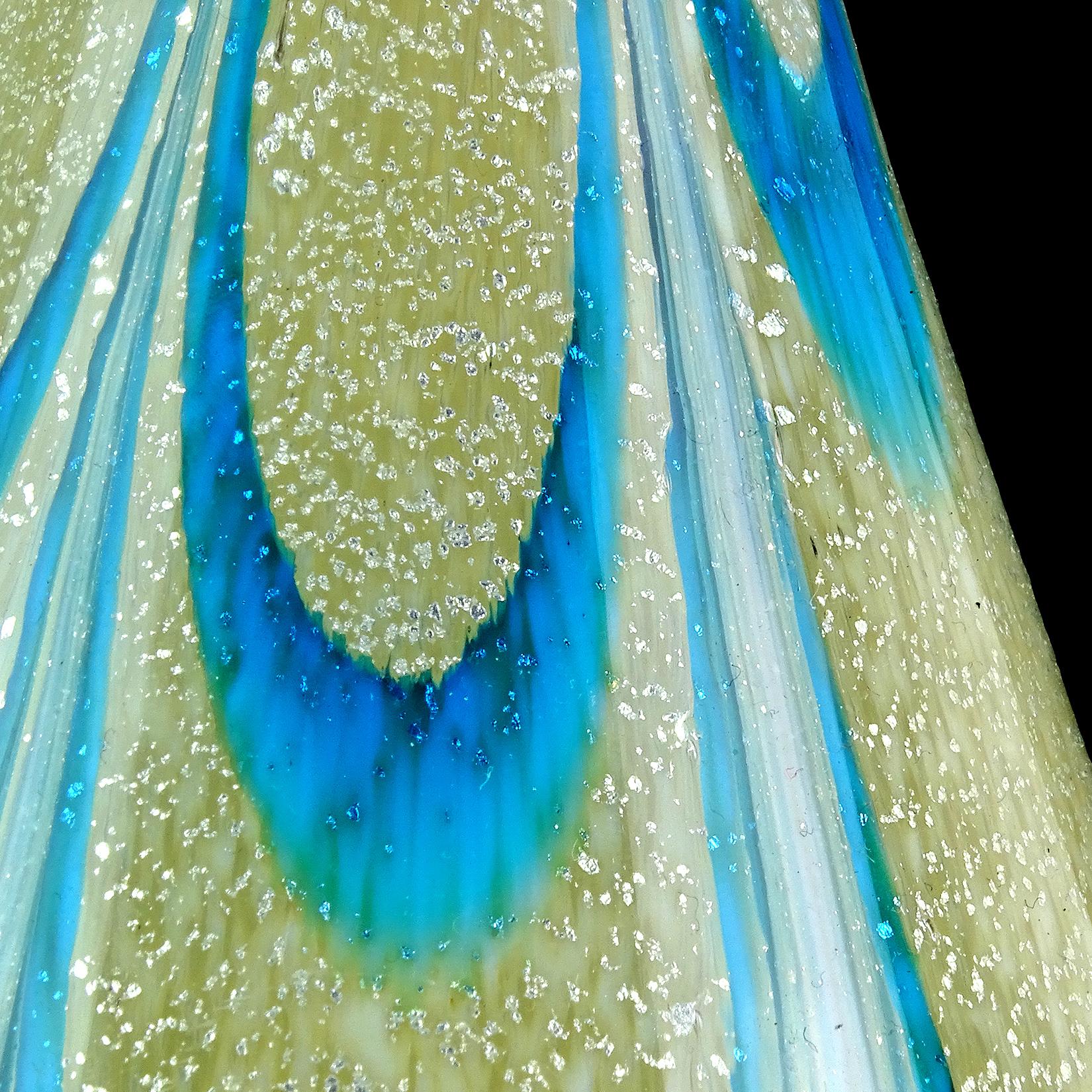 Carafe en verre d'art italien de Murano à plumes de poignée bleues et mouchetures d'argent de Franco Moretti Bon état - En vente à Kissimmee, FL