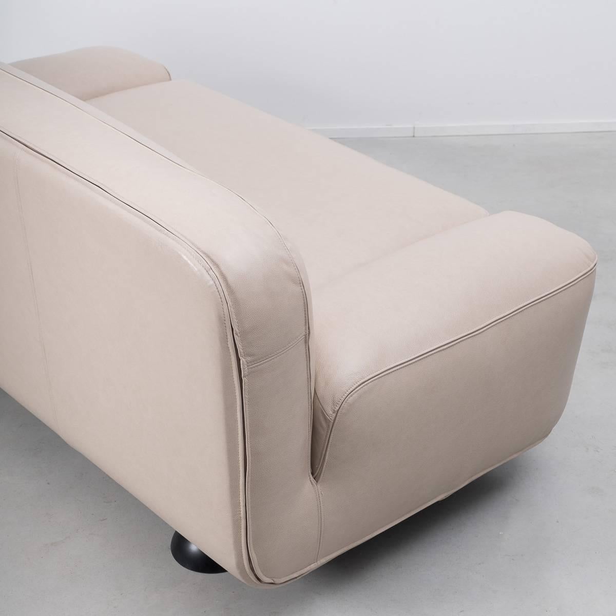 Franco Poli Altopiano Two-Seat Leather Sofa In Excellent Condition In London, GB