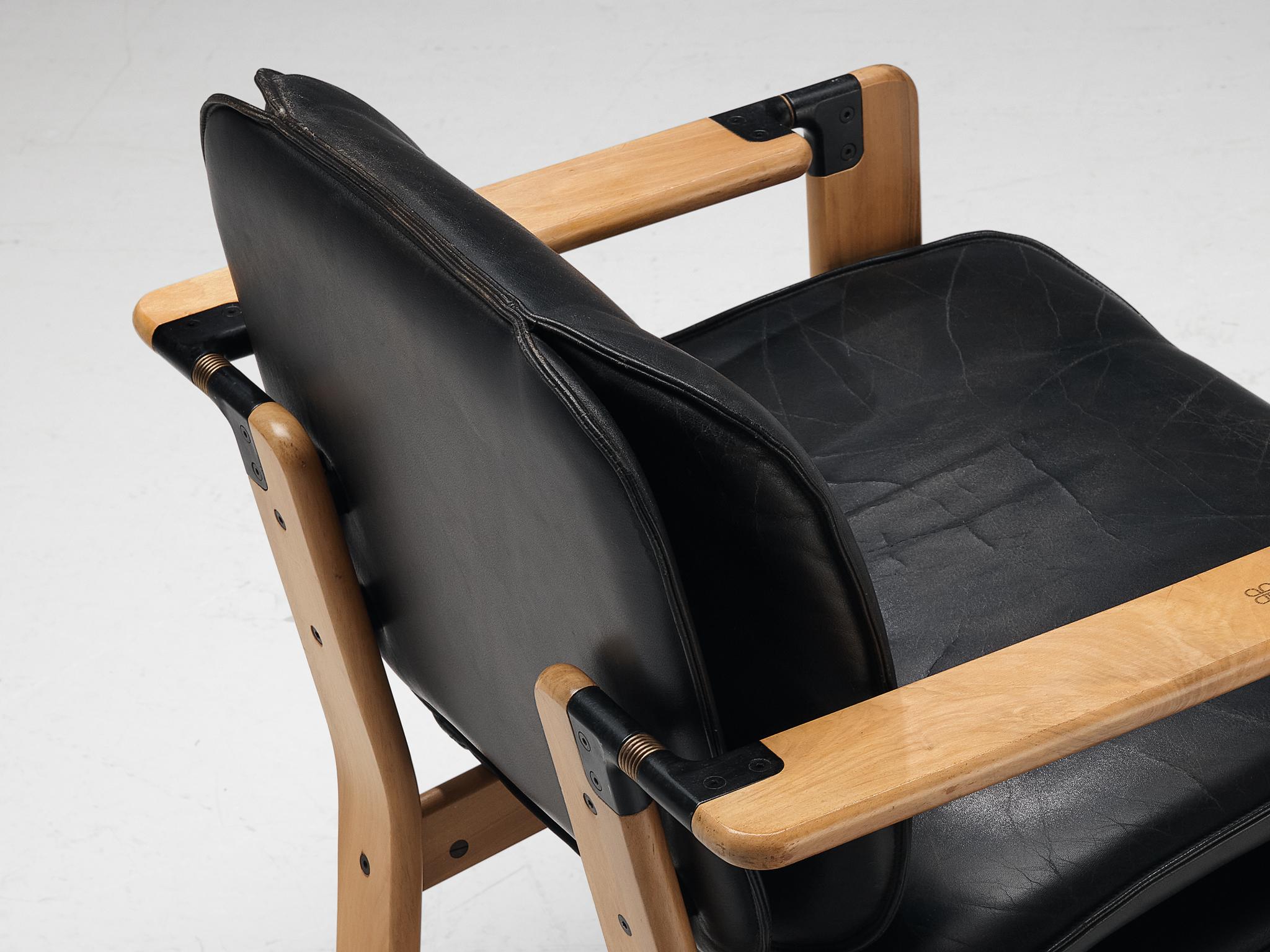 Franco Poli for Bernini 'Dueacca' Armchair in Walnut and Leather 1