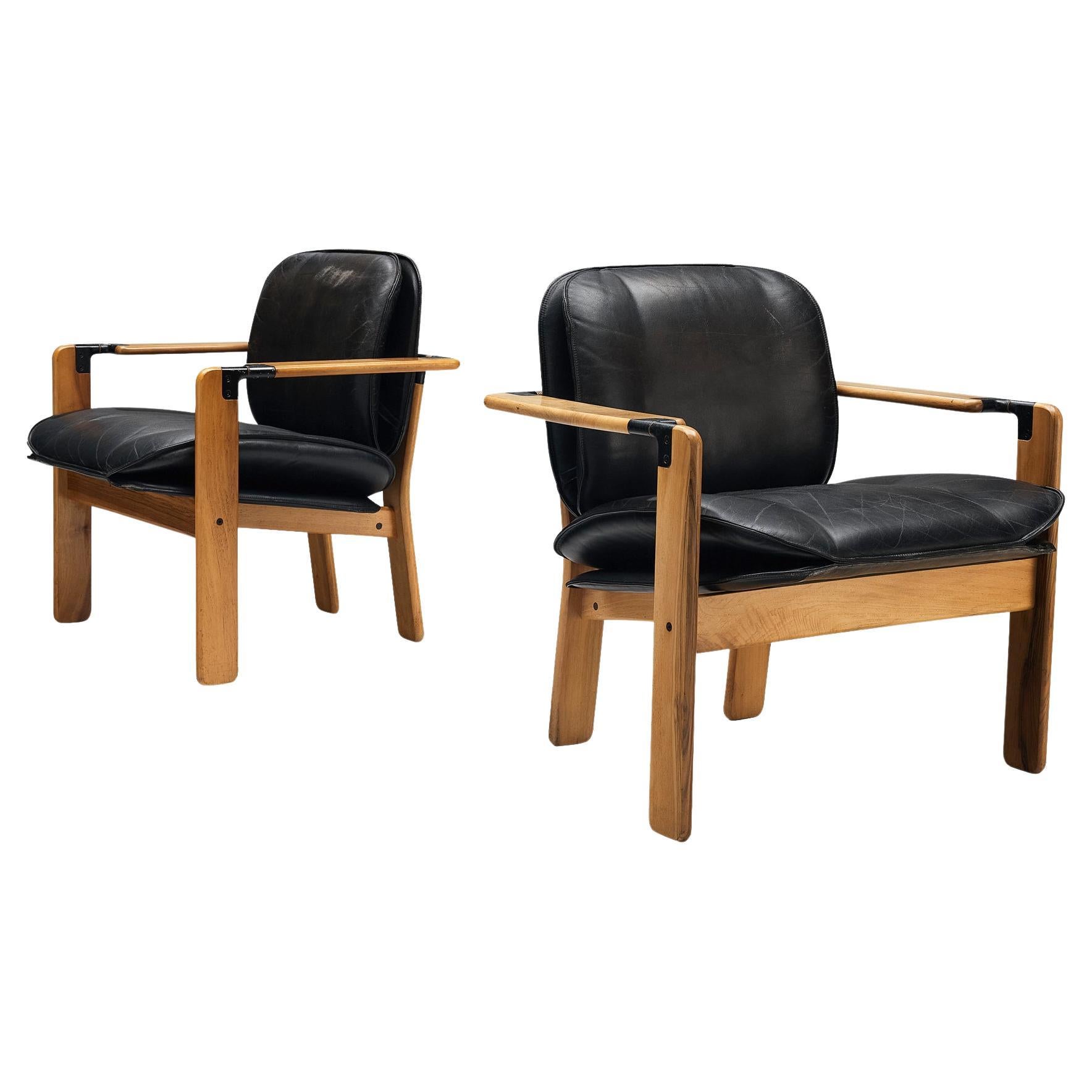 Franco Poli for Bernini 'Dueacca' Armchairs in Walnut and Leather  For Sale