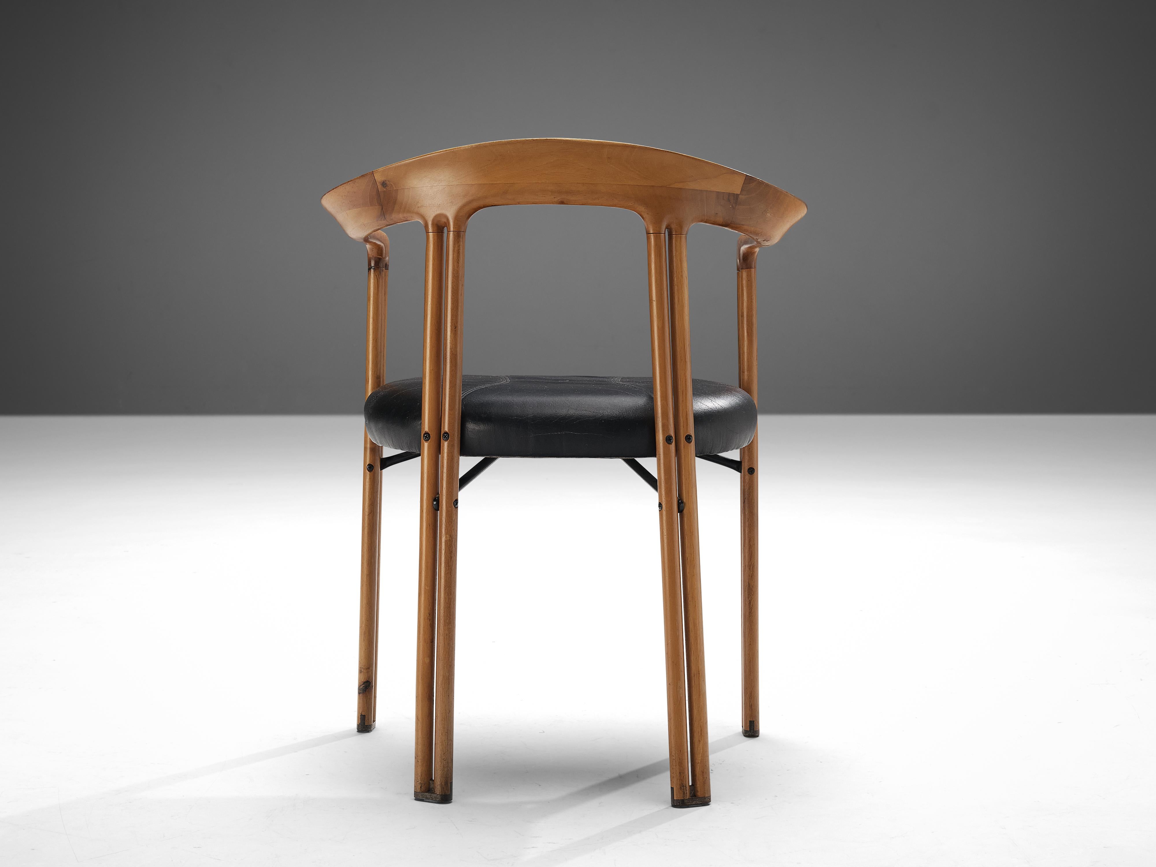 Franco Poli for Bernini Set of Six 'Ulna' Dining Chairs in Walnut and Leather 3