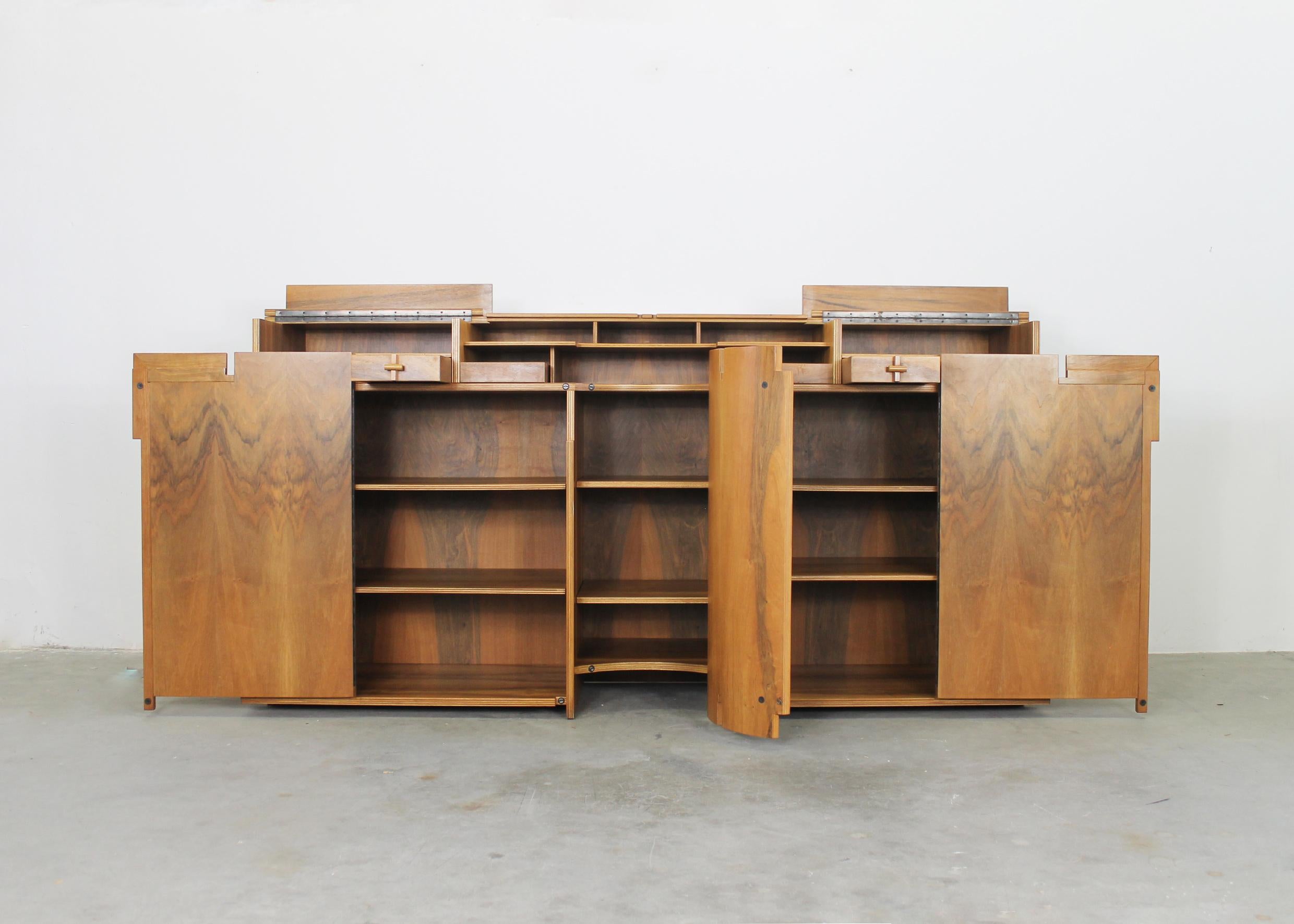 Franco Poli Sideboard from Scaligera Series in Walnut by Bernini 1980s In Good Condition For Sale In Montecatini Terme, IT