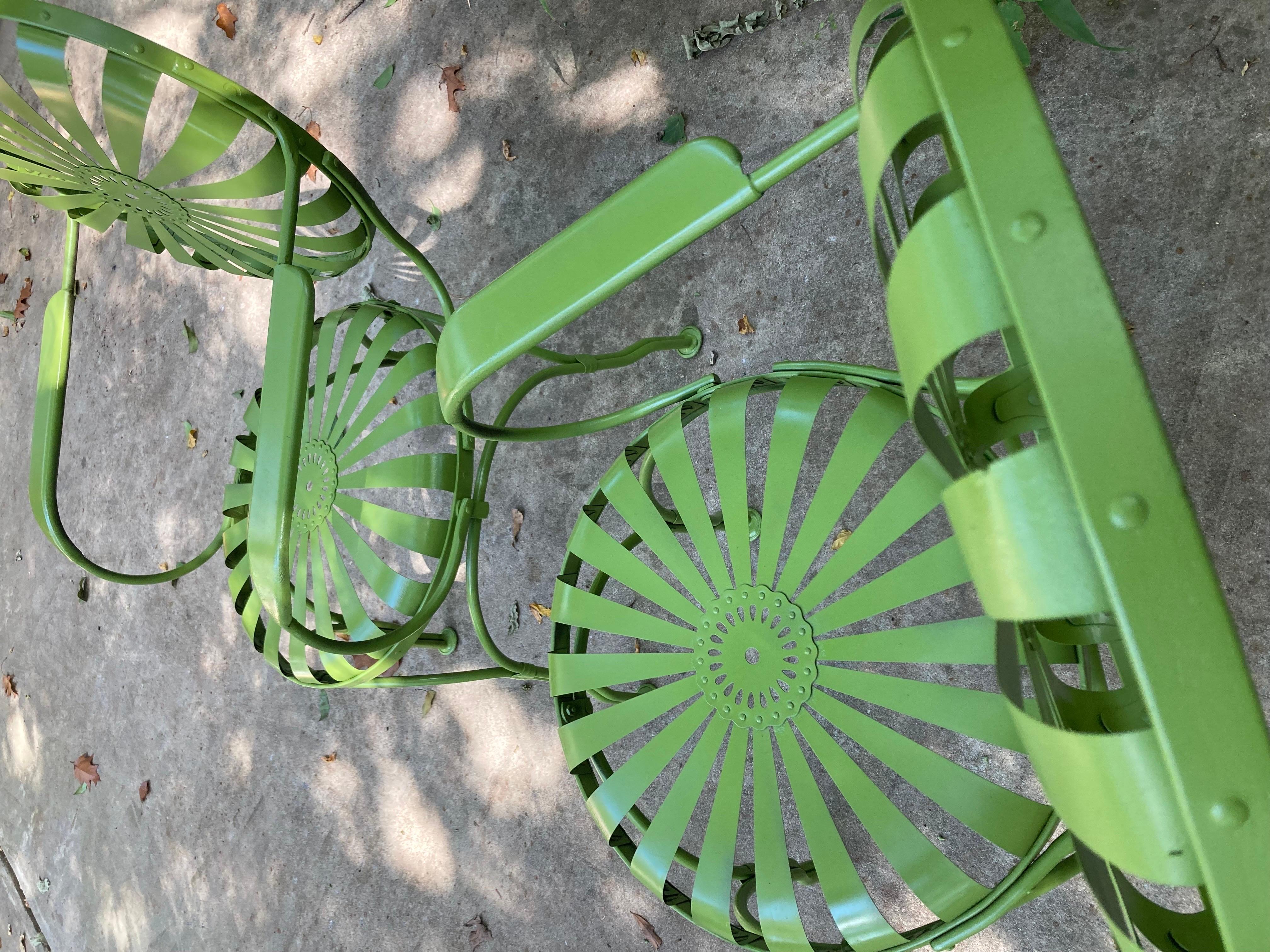 francois carre eden green garden chairs  In Good Condition For Sale In Athens, GA