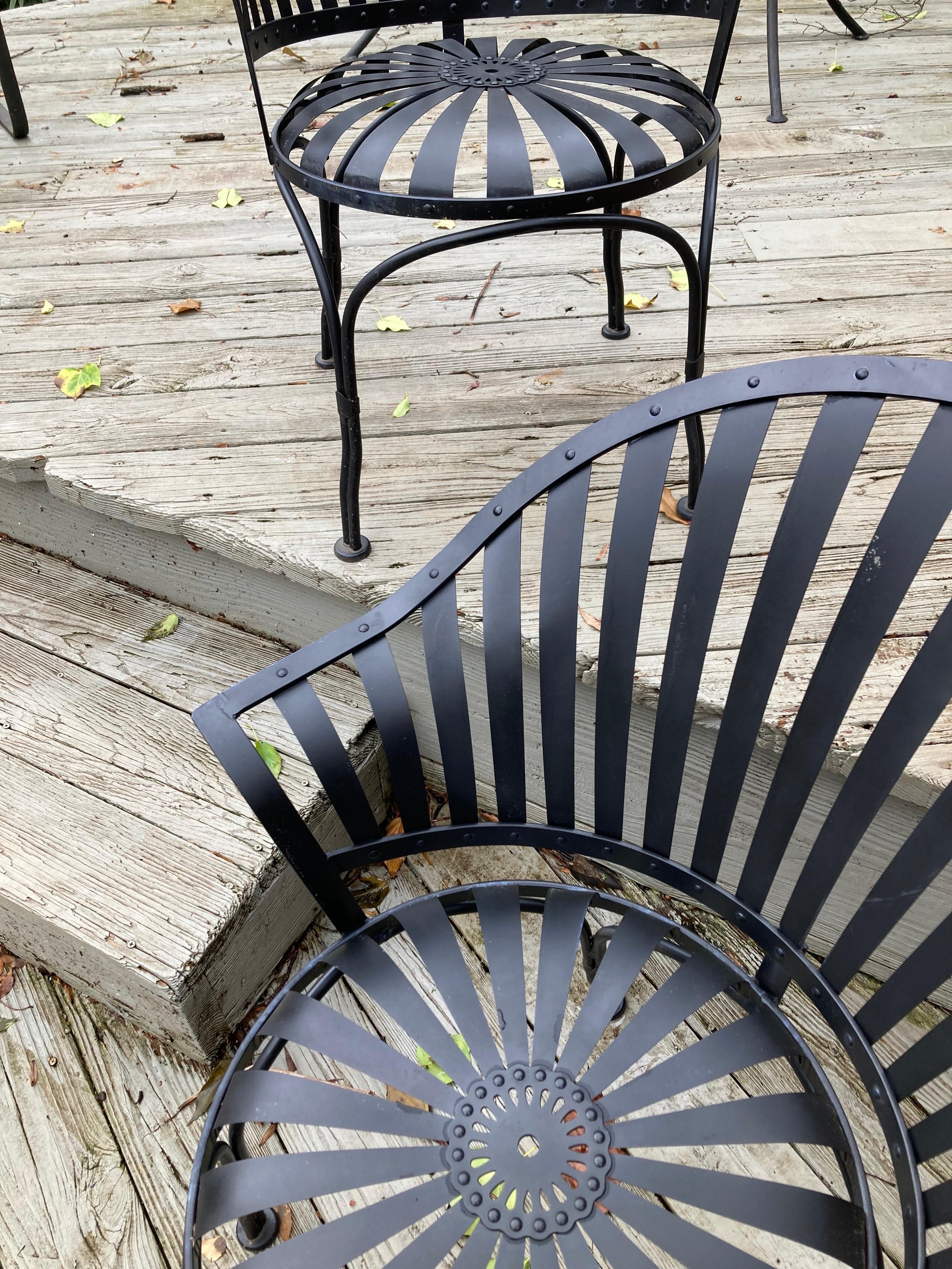 francois carre fan-back iron garden chairs - a pair In Good Condition In Athens, GA