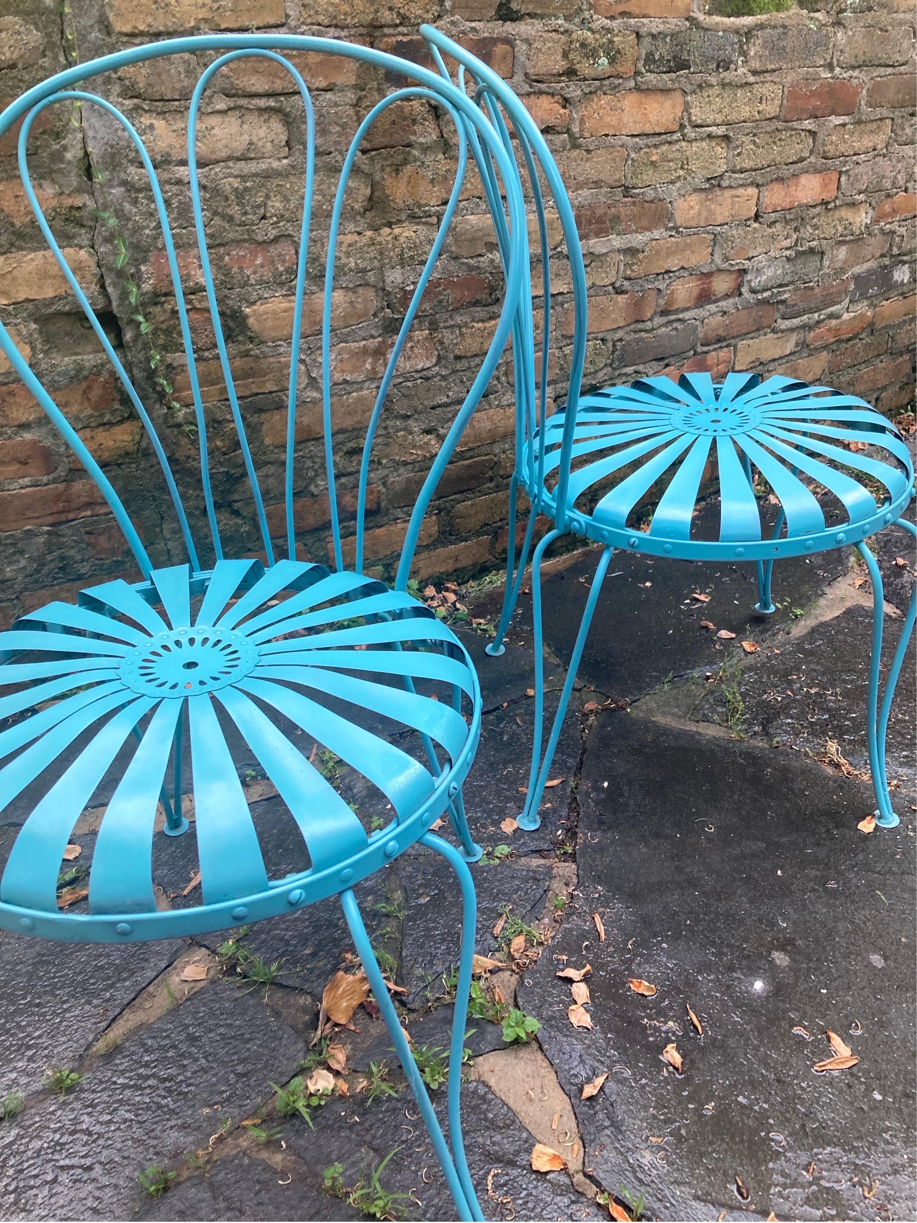 circa 1940’s recently sandblasted, professionally primed then painted
in vintage teal

lovely pair that can work inside or out.
no maker’s mark

DIMENSIONS
23.5ʺW × 26.5ʺD × 34ʺH

shipping from athens, ga 30606