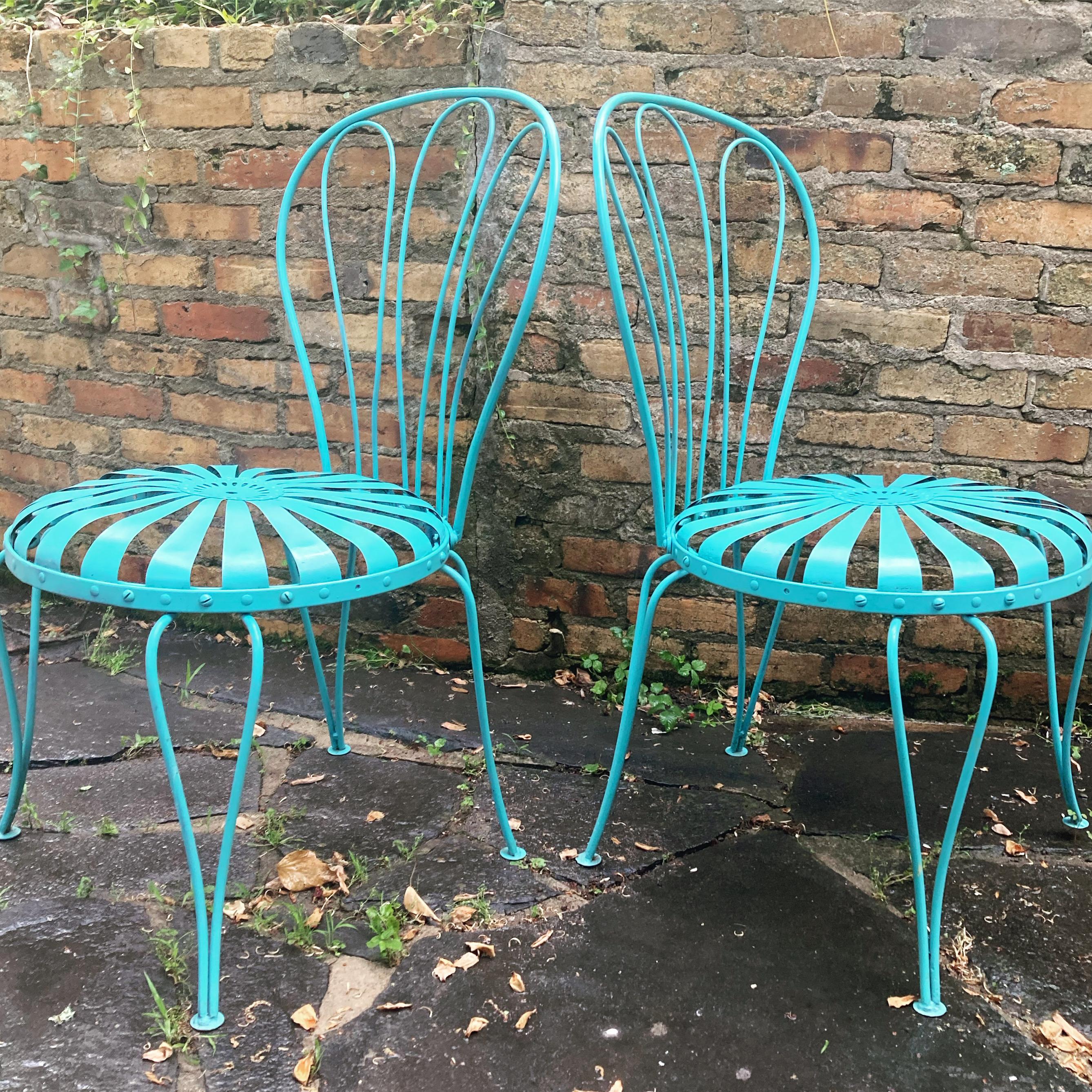 francois carre iron dining chairs in vintage teal In Good Condition For Sale In Athens, GA