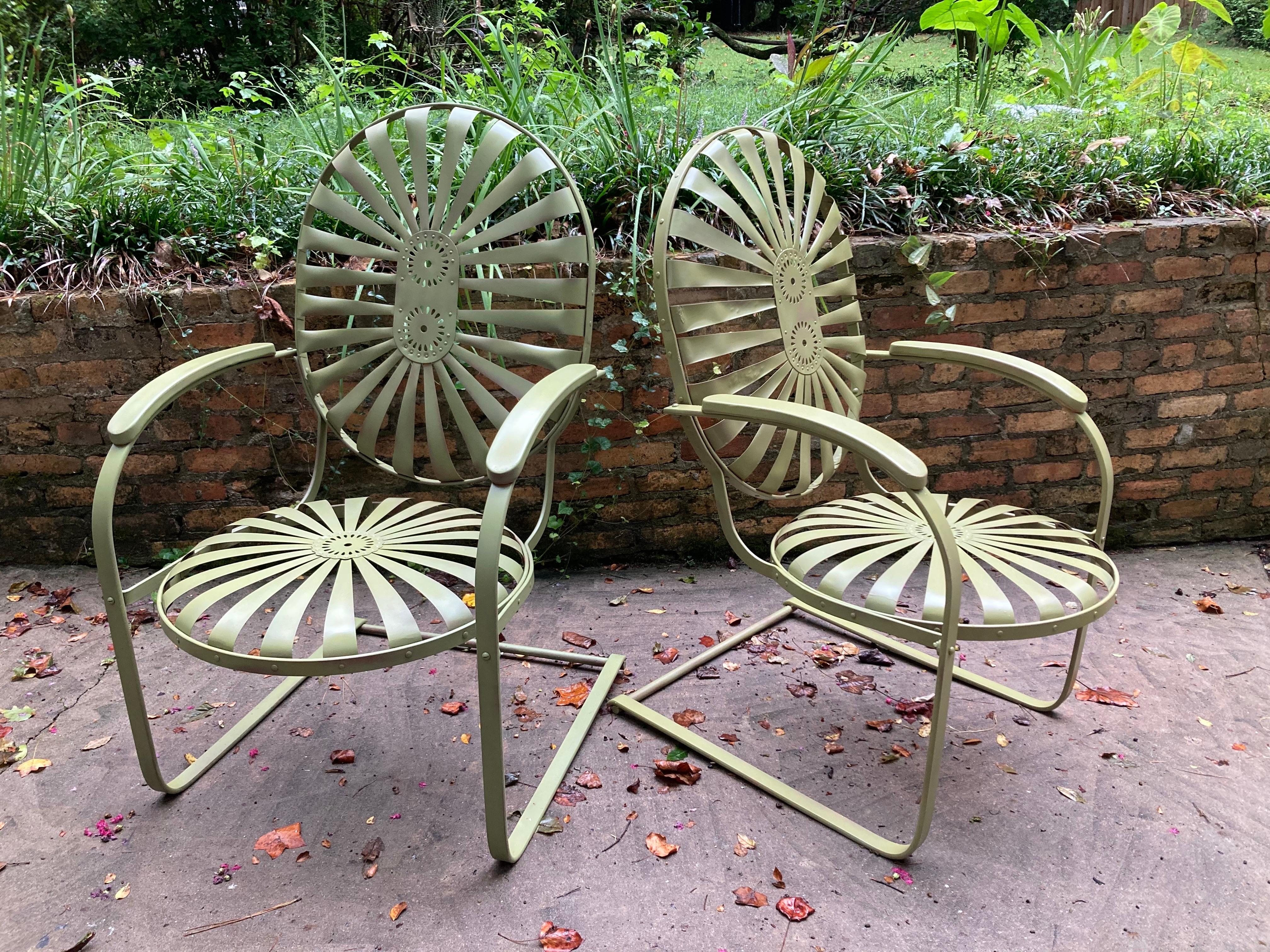 francois carre cantilever garden rocking chair

c.1930’s French art deco wrought iron & spring steel chairs by Francois Carre.

measure 25” wide, 41” tall, with a 18” seat height of and a depth of 26”.


****garden chair with rocking cantilevered