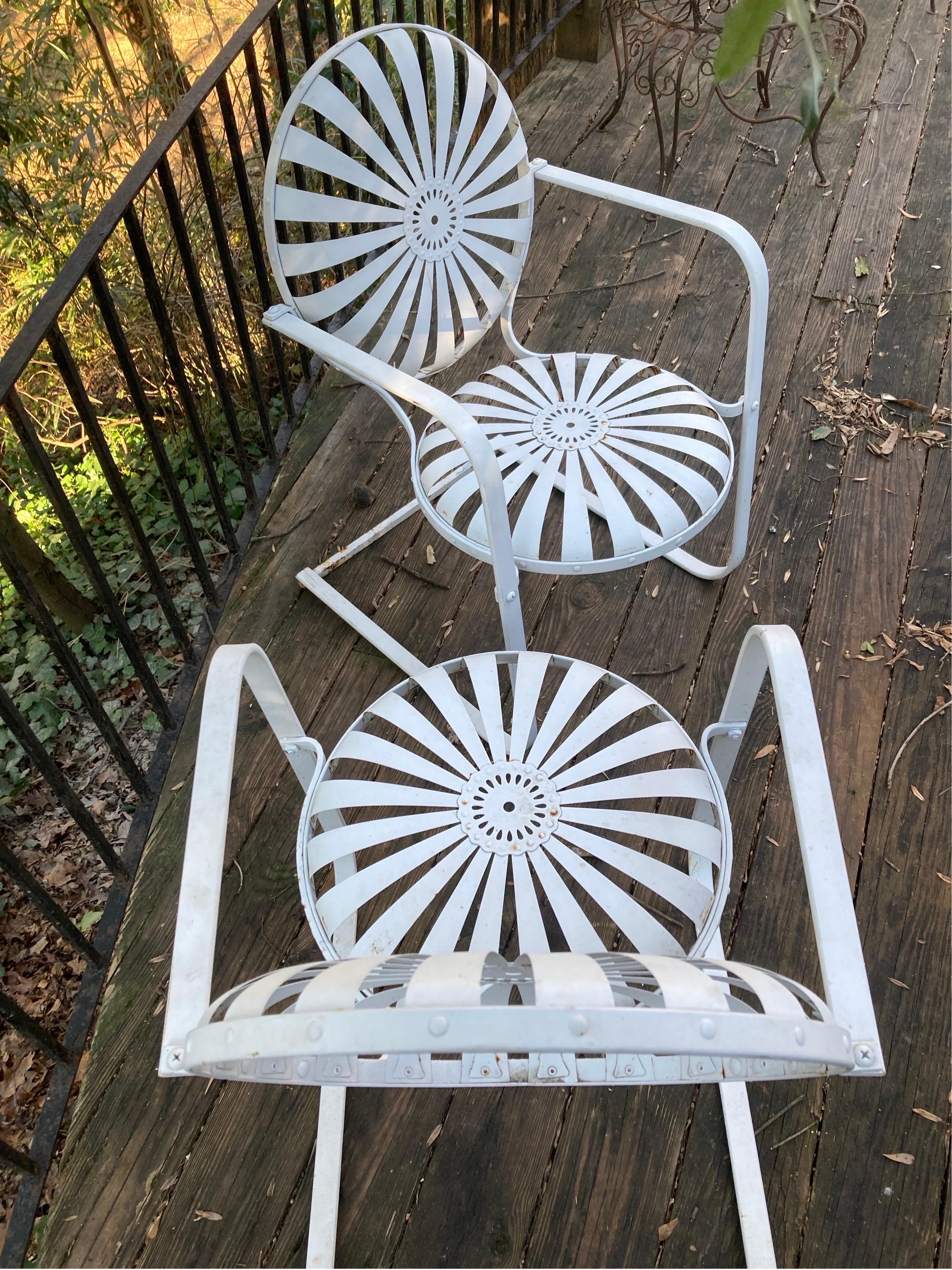 Francois Carre paire de fauteuils à bascule pour le jardin en vente 1