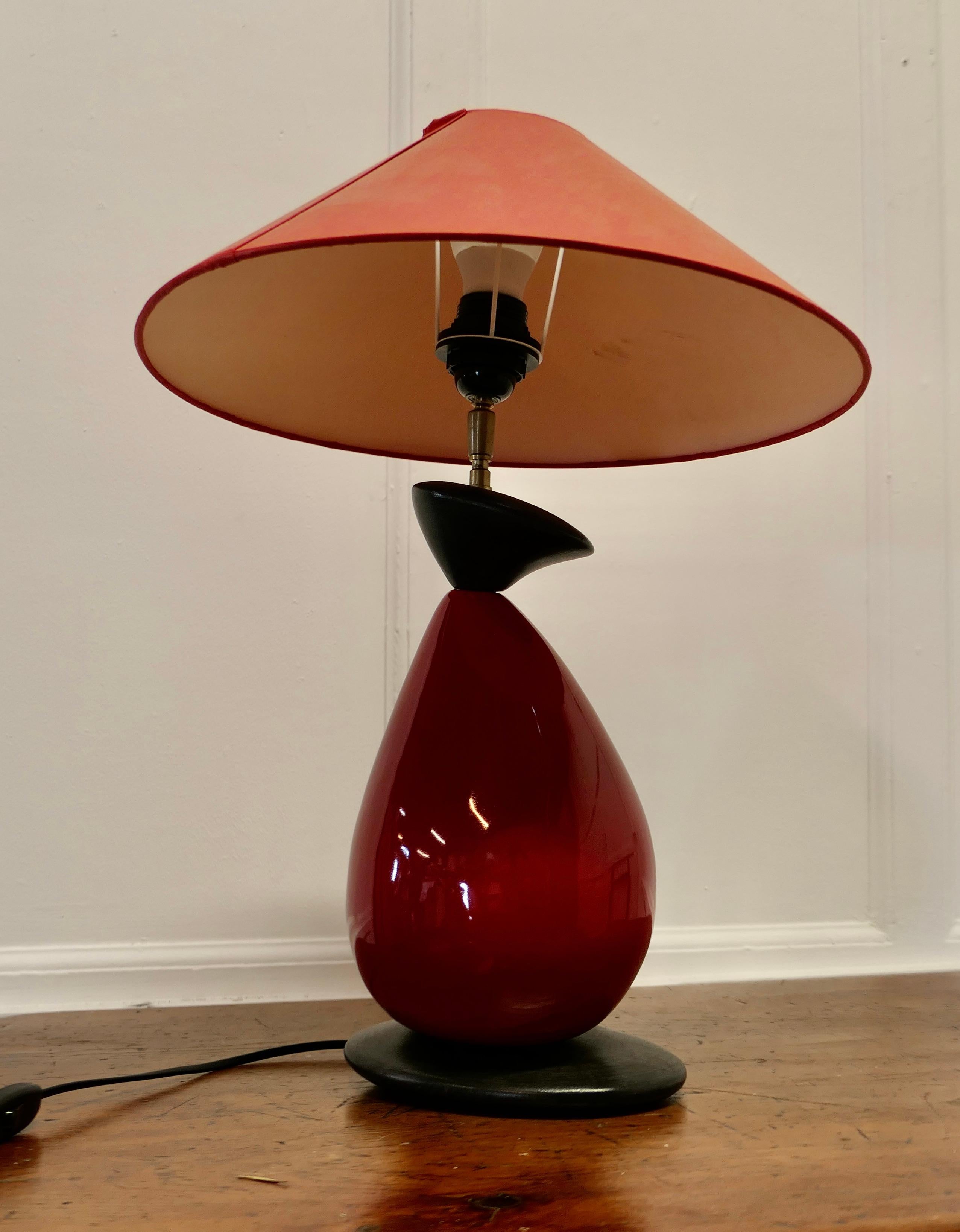 Late 20th Century Francois Chatain Pebble Lamp from France a Charming Piece in Dark Red and Black For Sale