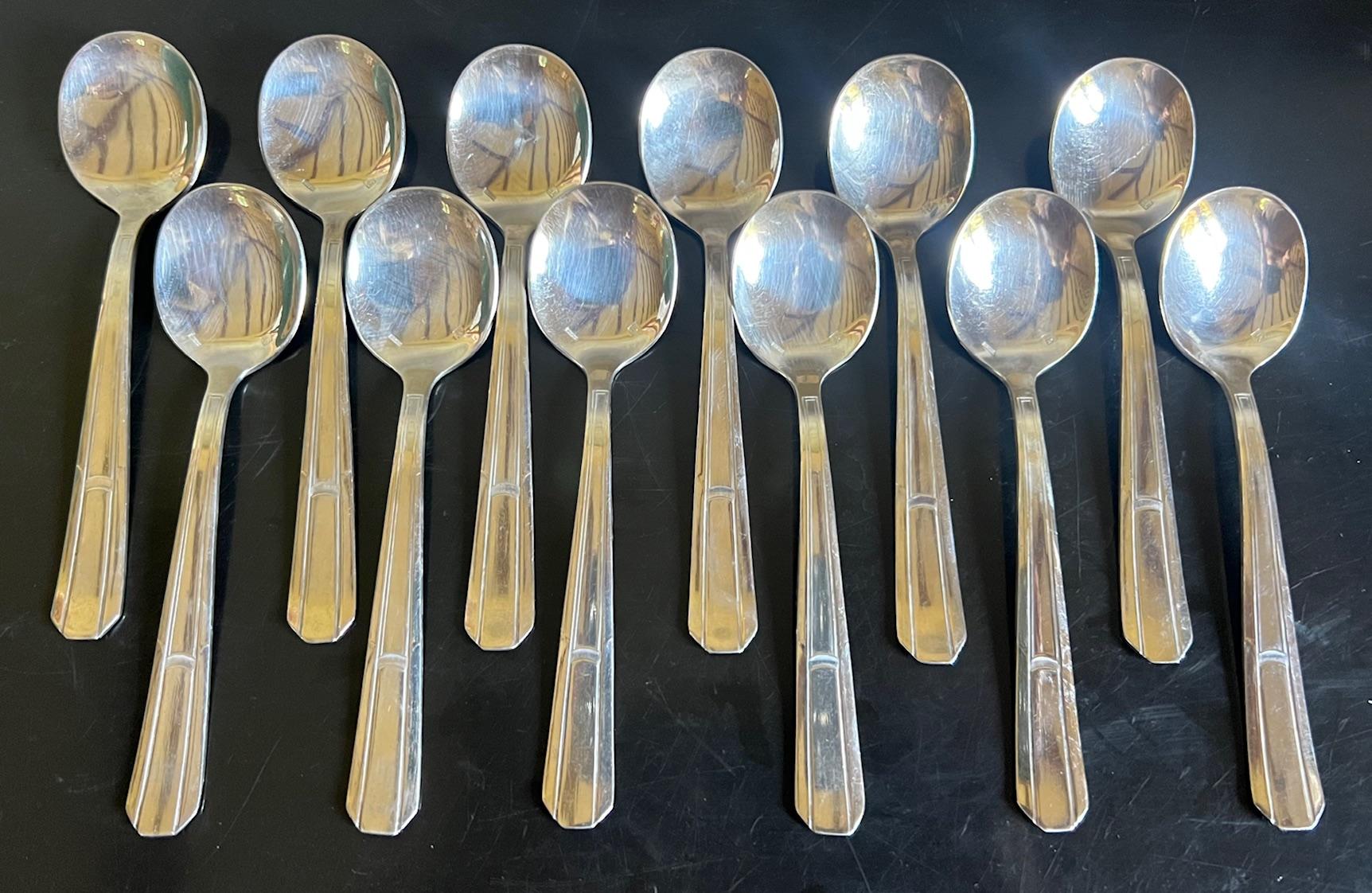 Francois Frionnet - Set di 49 posate in argento Art Deco, 1930 ca. In condizioni buone in vendita a Ross, CA
