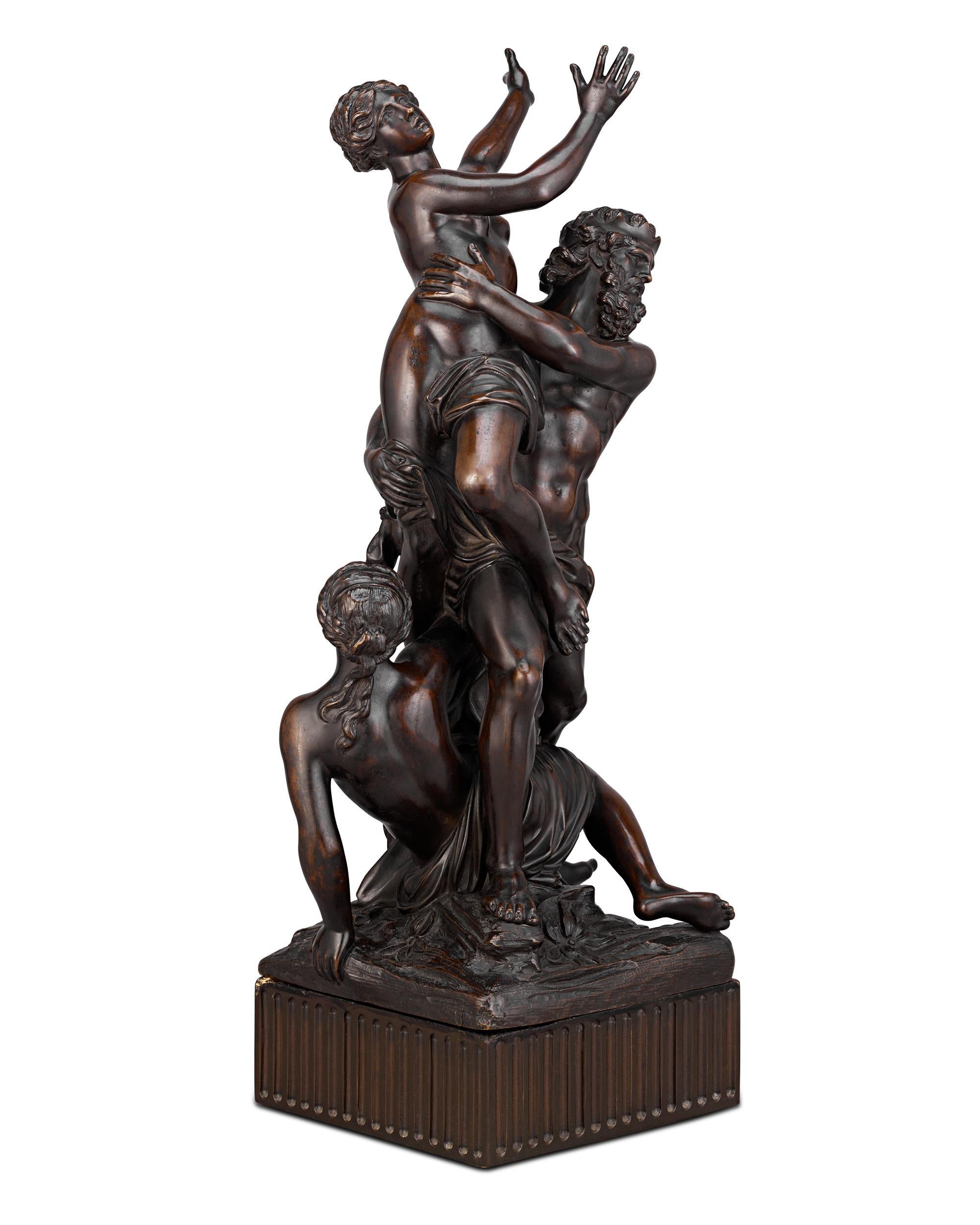 D'après François Girardon
1628-1715  Français

Pluton enlève Proserpine

Bronze

Cette composition de la période du haut baroque reprend le célèbre récit de Pluton et Proserpine de la mythologie romaine. Le bronze patiné de la fin du XVIIe siècle,