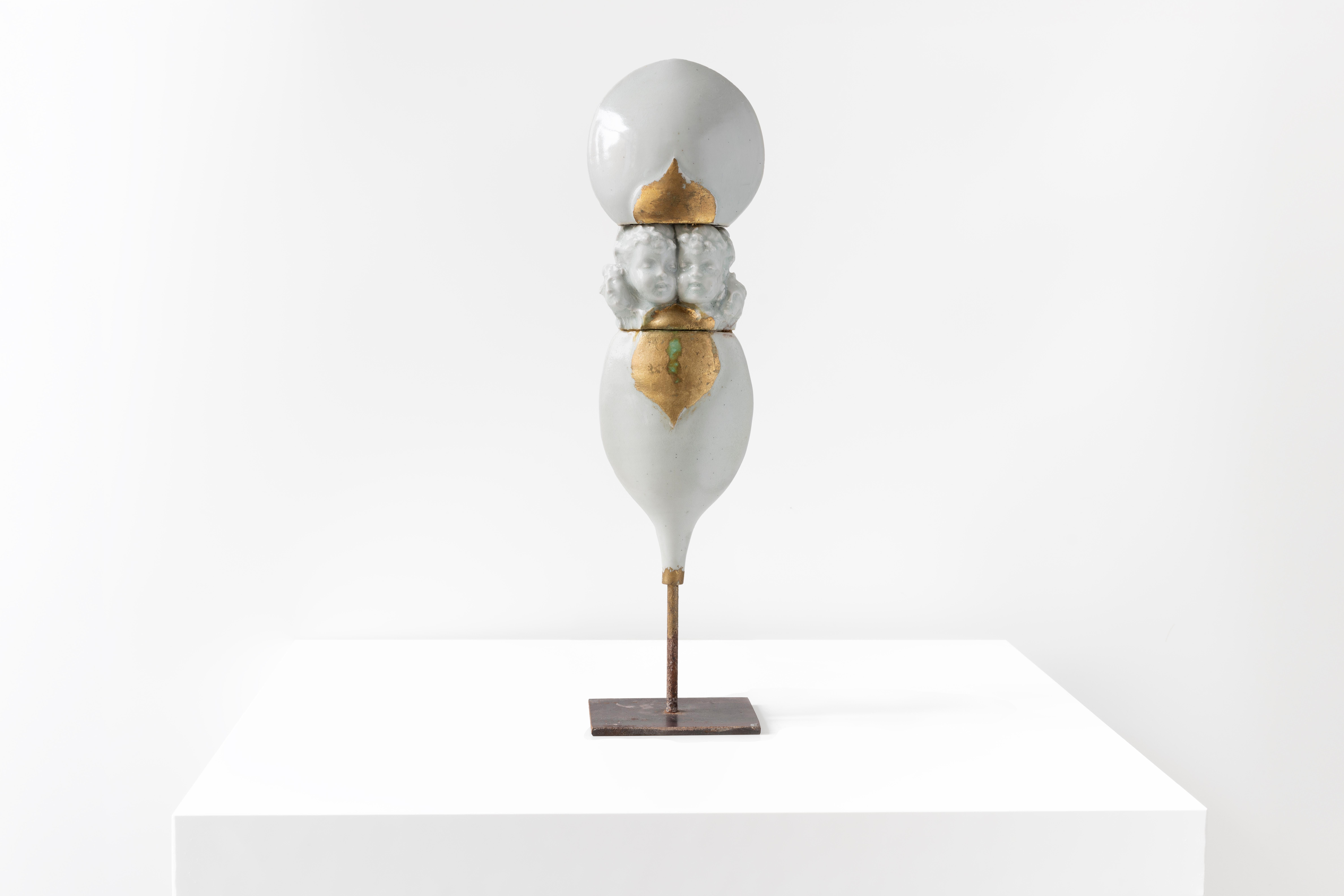 François Gueneau, Diseño francés, Escultura de porcelana del siglo XX, Firmado Francés en venta