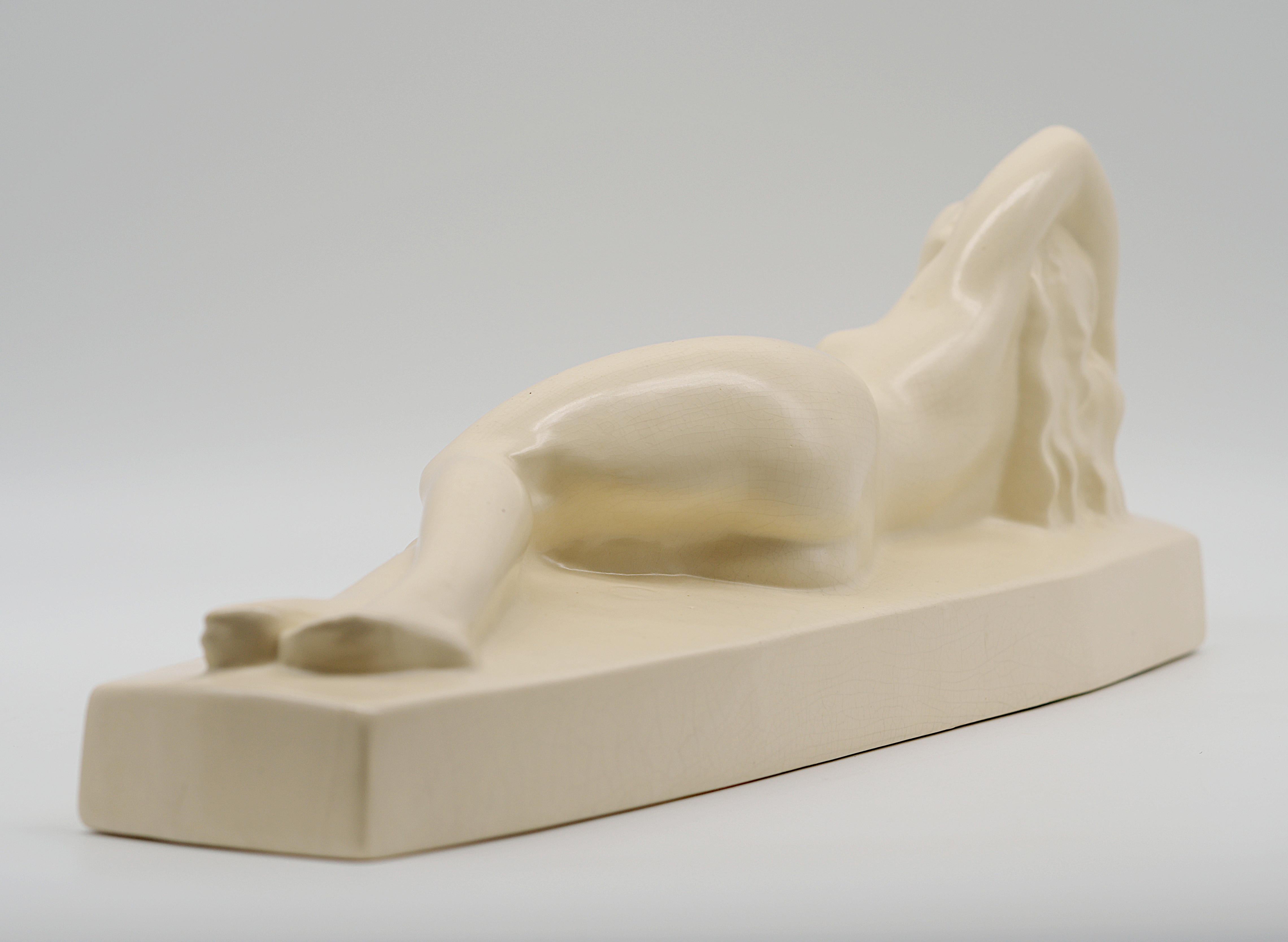 Inizio XX secolo François Levallois, art déco francese, smalto a crepe in ceramica, giovane donna nuda in vendita