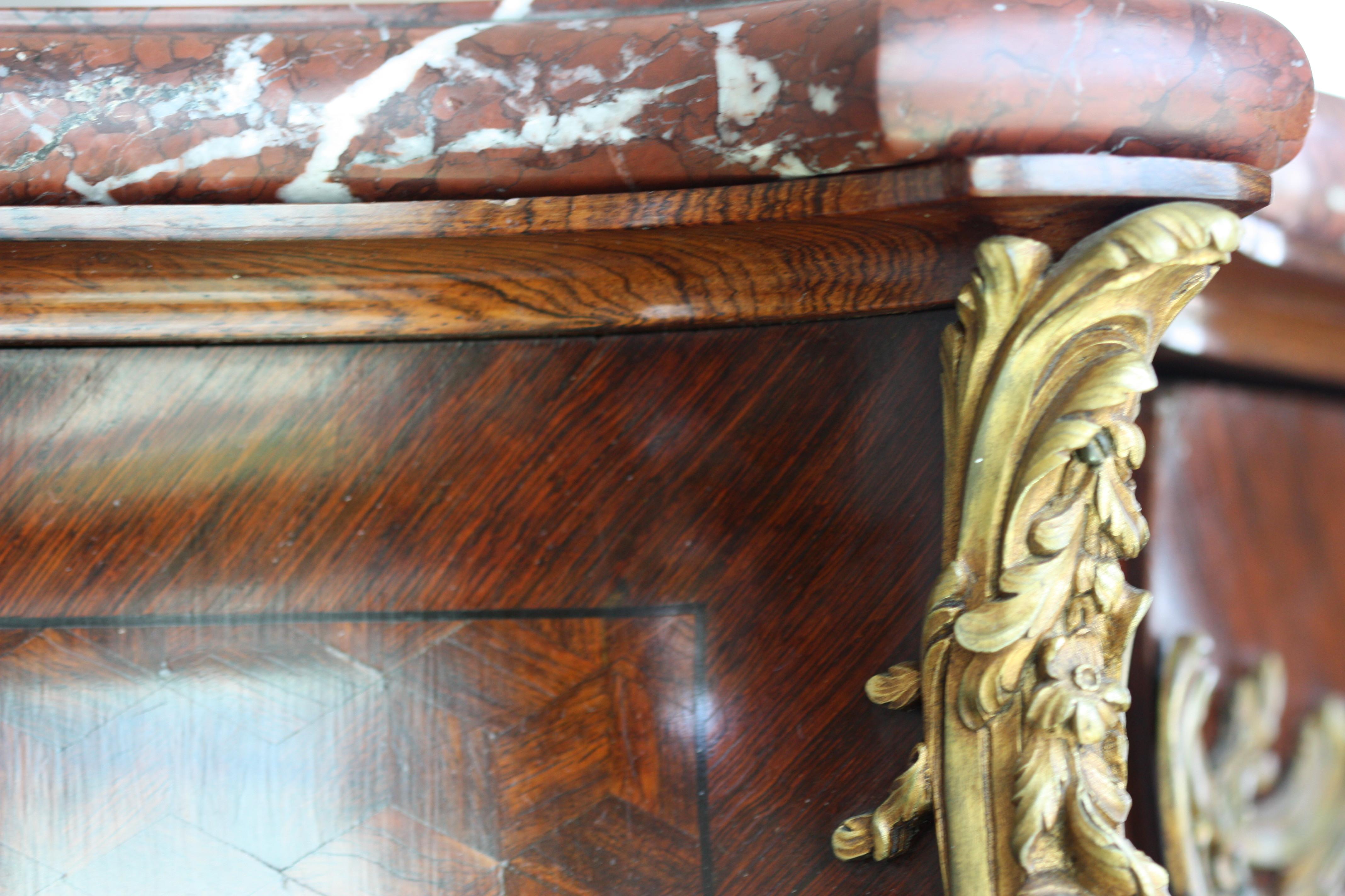 François Linke un mobile in stile Luigi XV con montatura in legno di re e intarsio in vendita 8