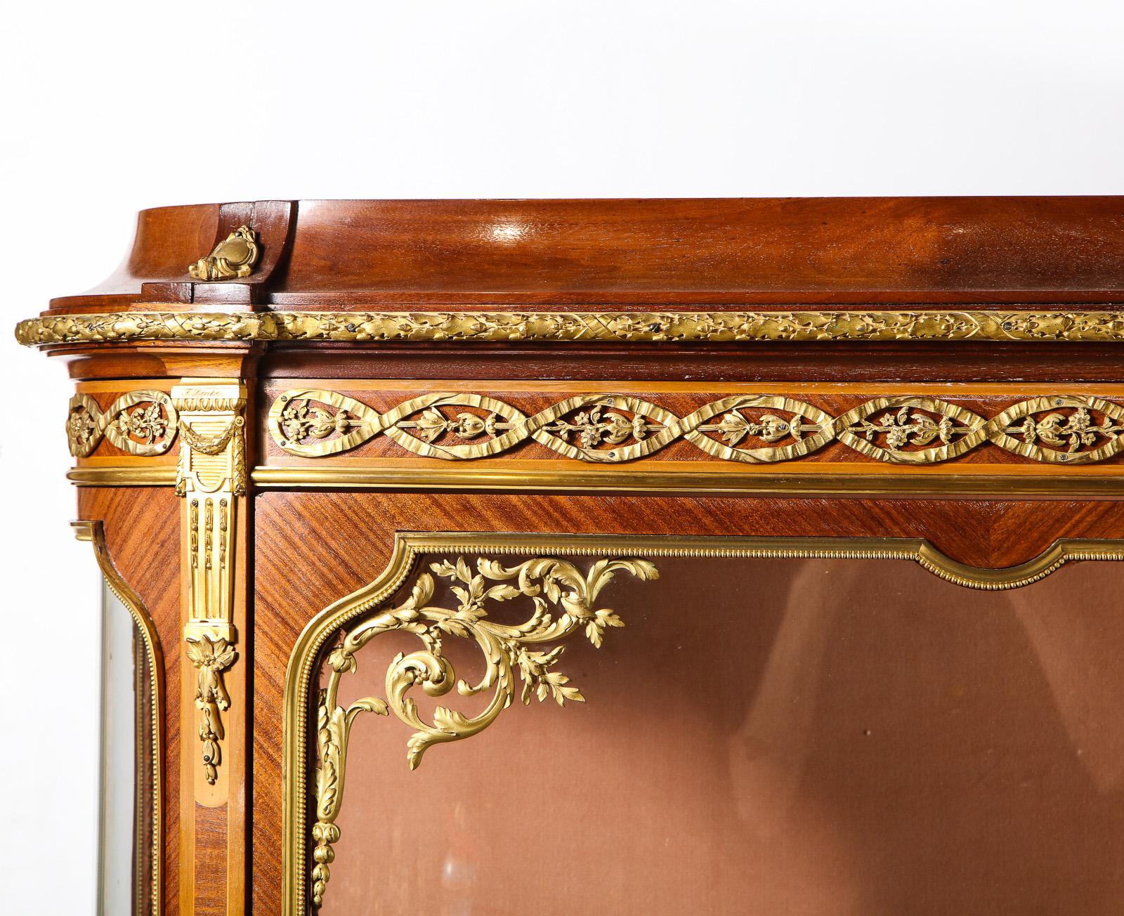 Francois Linke, an Exceptional French Ormolu-Mounted Kingwood Vitrine Cabinet In Good Condition In New York, NY