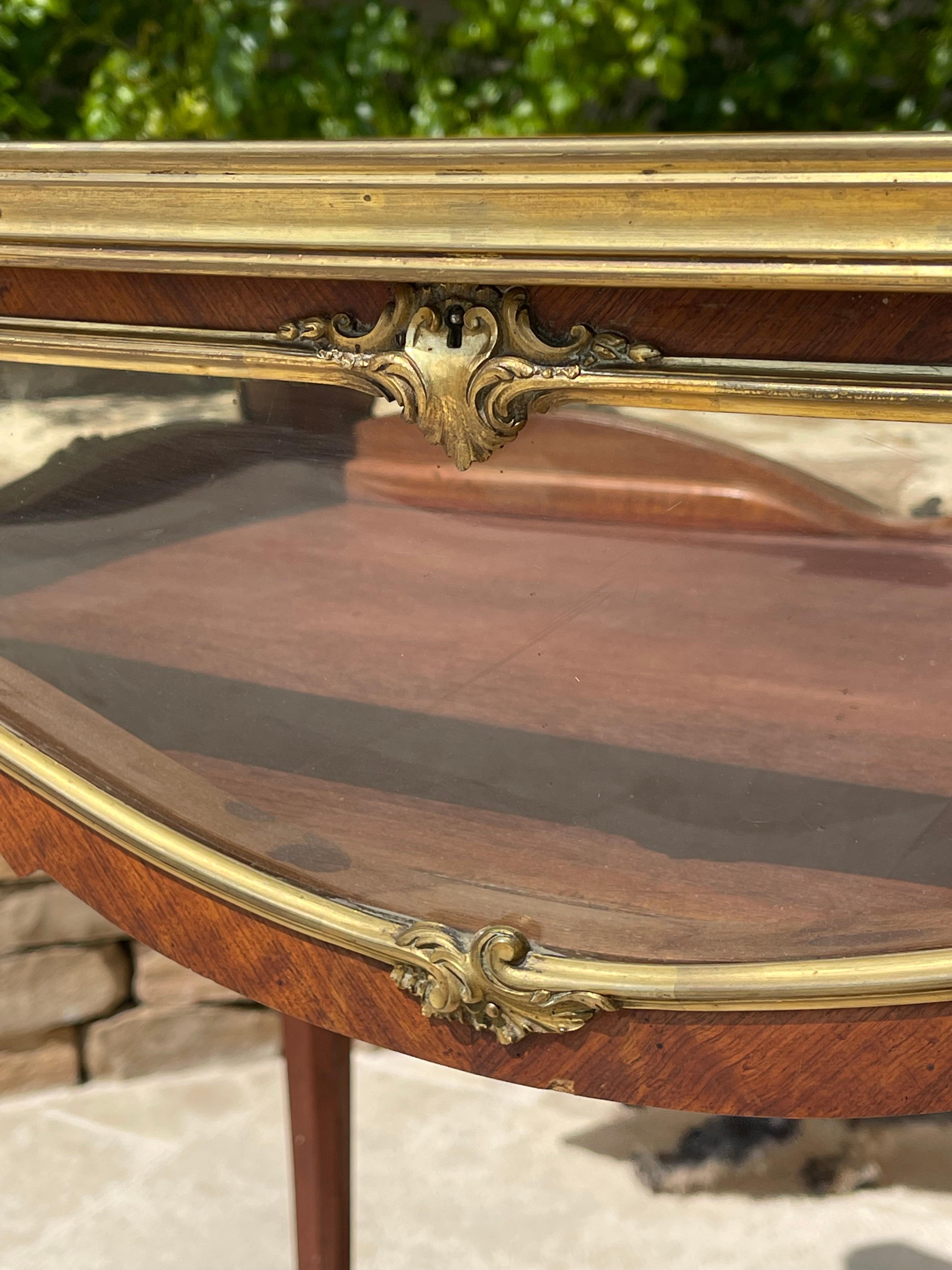 French François Linke - Louis XV Style Vitrine Table