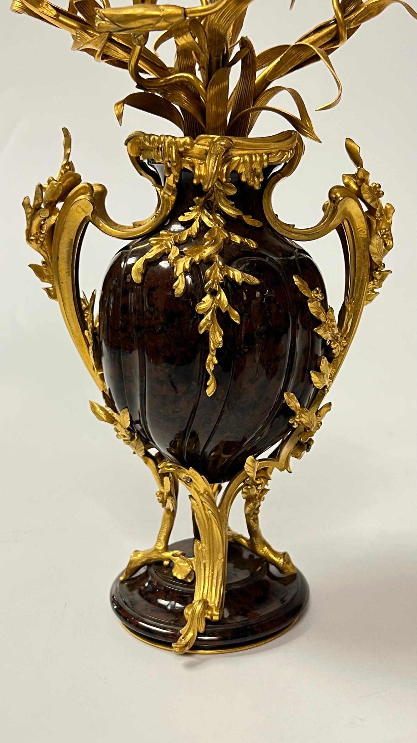 Francois Linke Louis XVI Stil vergoldete Bronze und Marmor Kaminsimsuhr Garnitur im Angebot 11