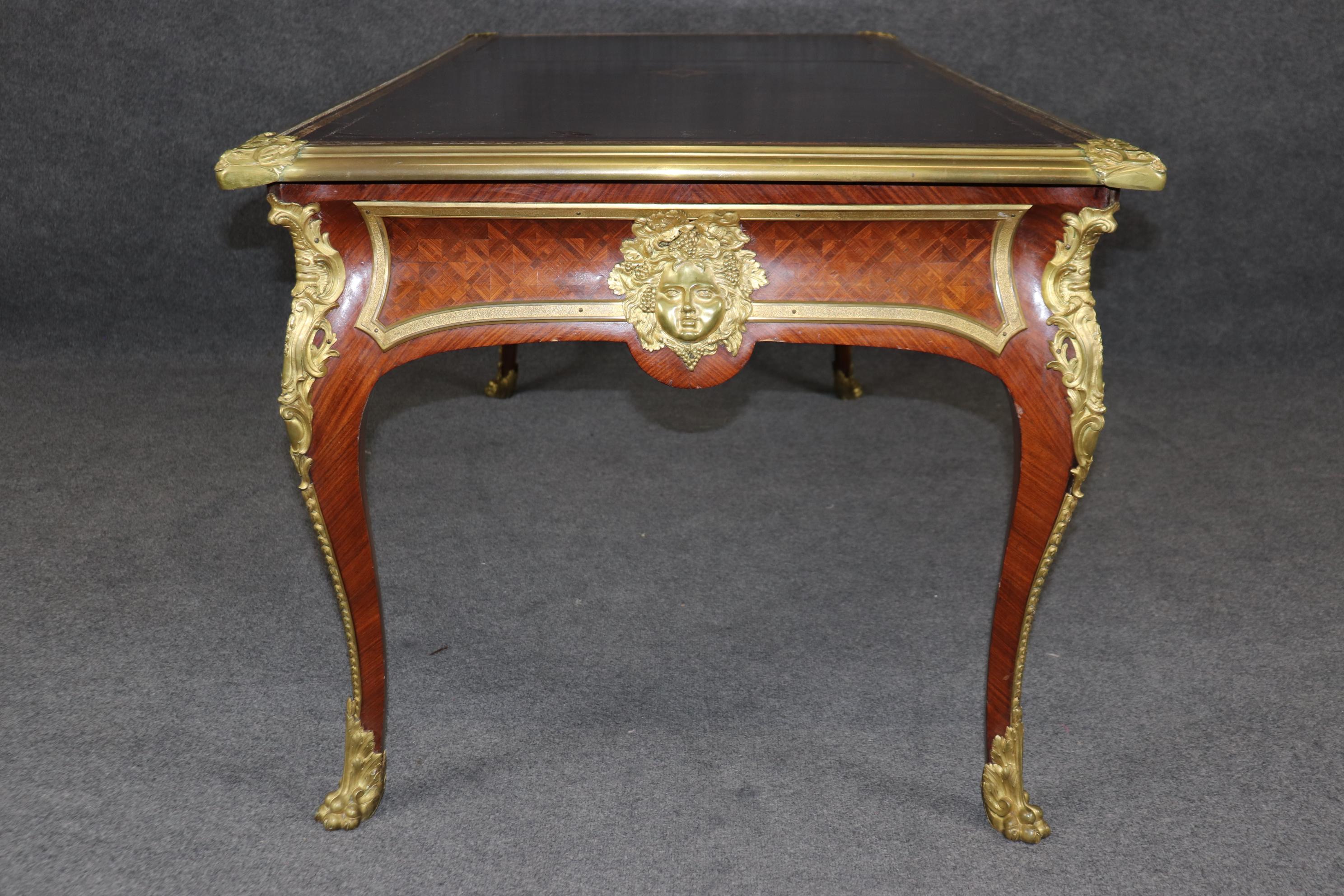 Francese Francois Link Scrivania di qualità con piano in pelle montata in bronzo in vendita