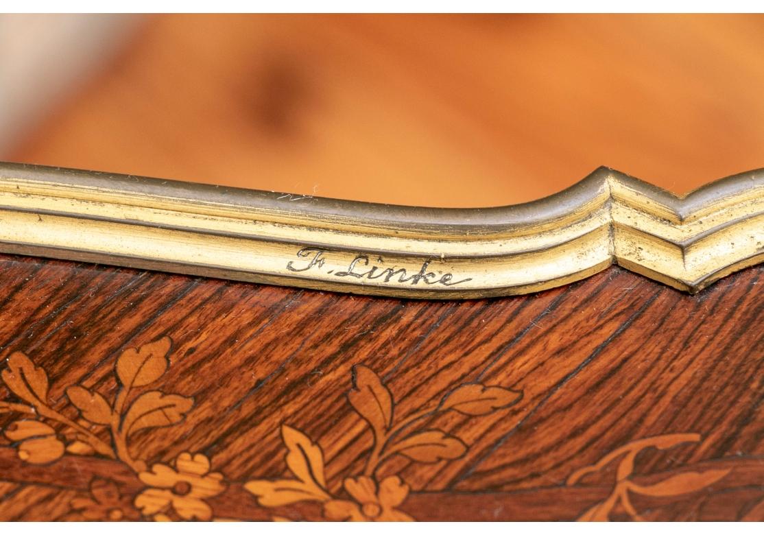 Louis XV Rare table d'appoint à charnière en marqueterie signée Francois Linke avec montures en bronze en vente