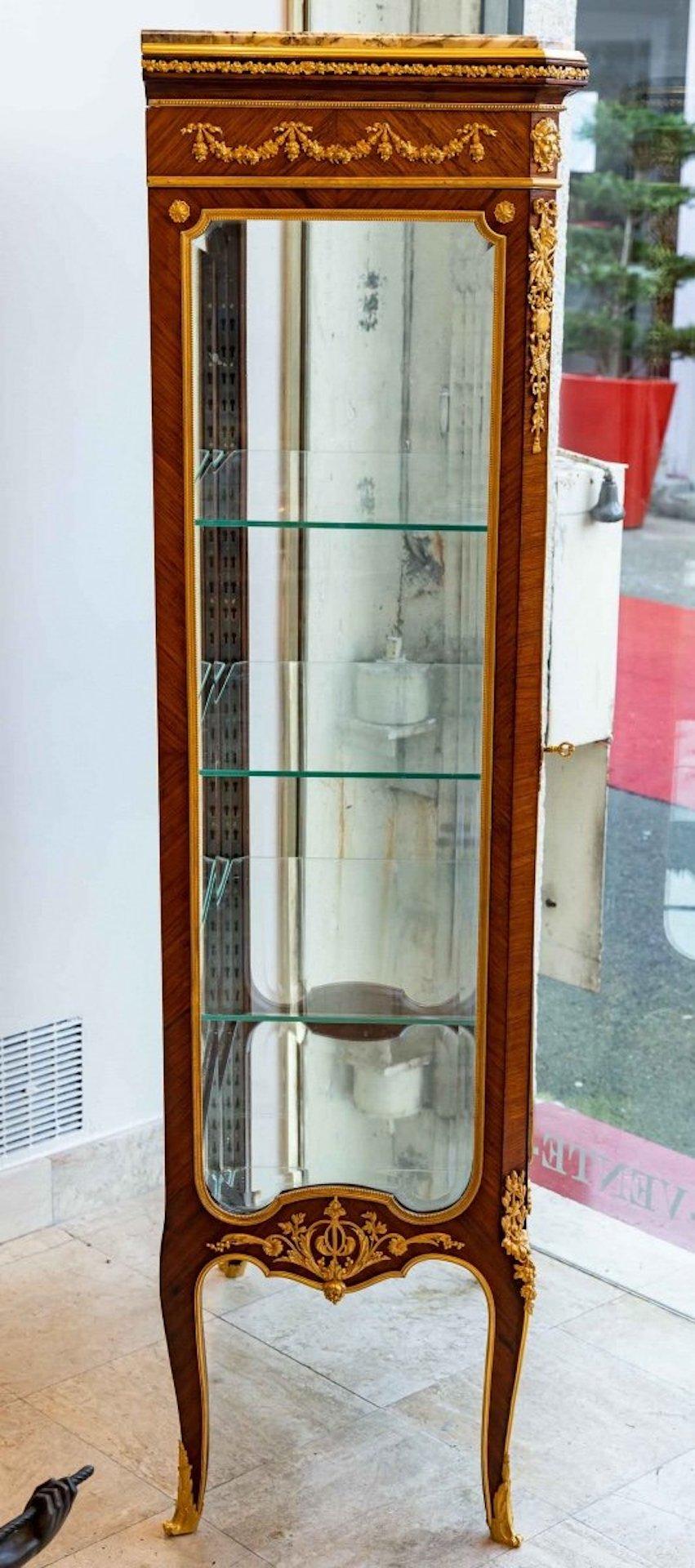 François Linke Transitional Style Display Case End of 19th Century In Good Condition In Saint-Ouen, FR
