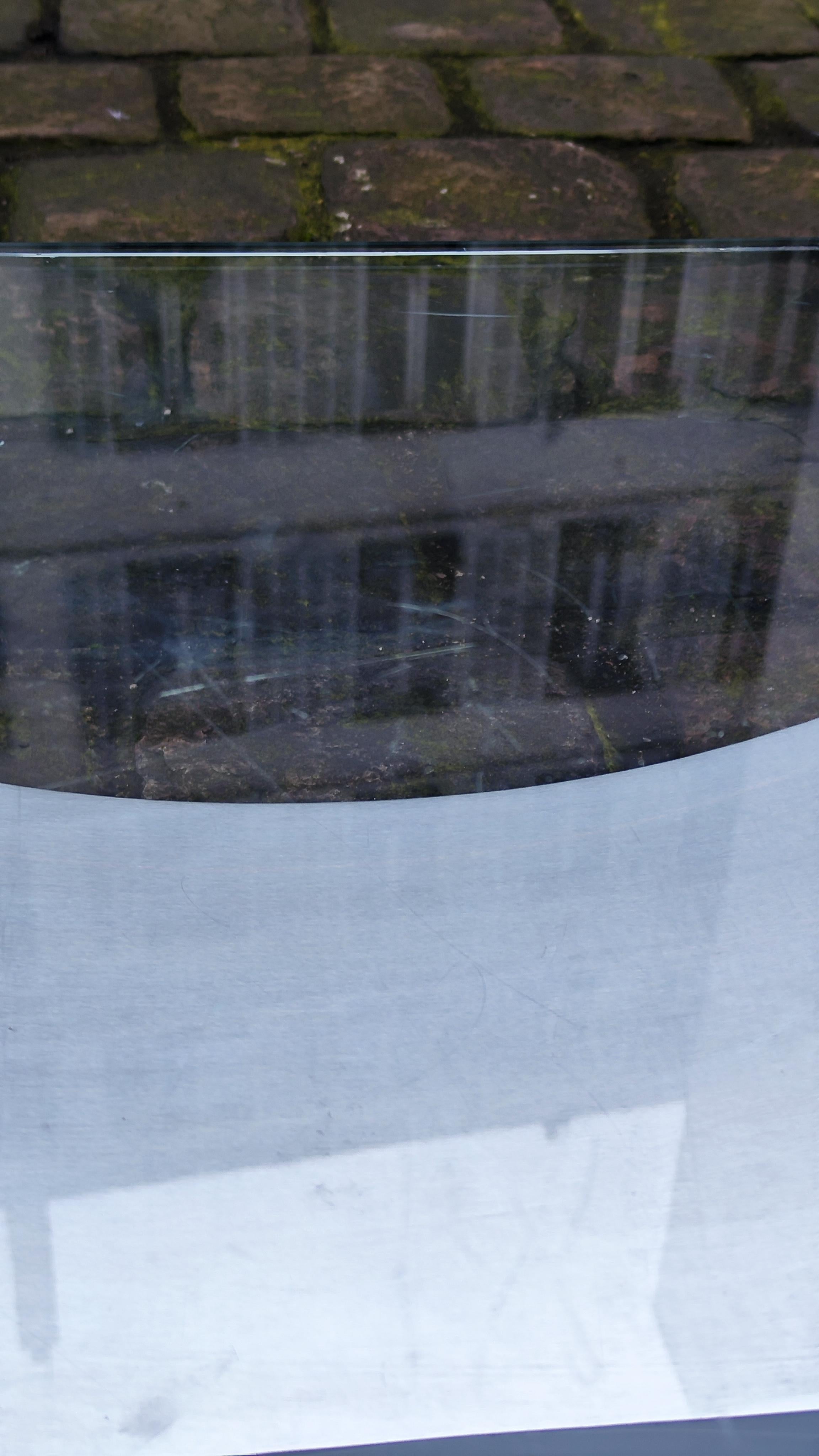Table basse en acier brossé François Monnet avec plateau en verre - France - Steele - Années 70 en vente 13