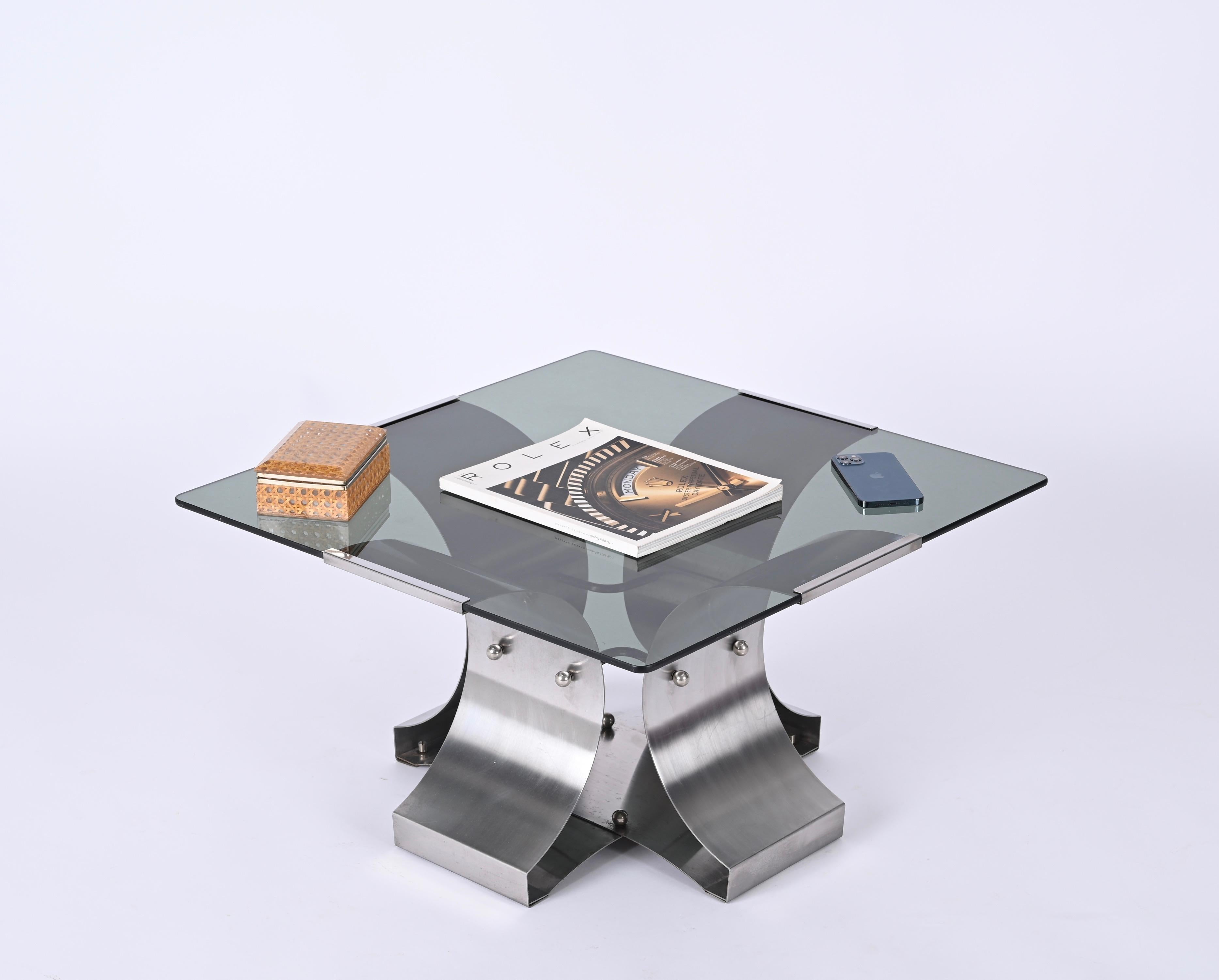 Table basse carrée française en verre fumé et acier Francois Monnet, 1970 en vente 5