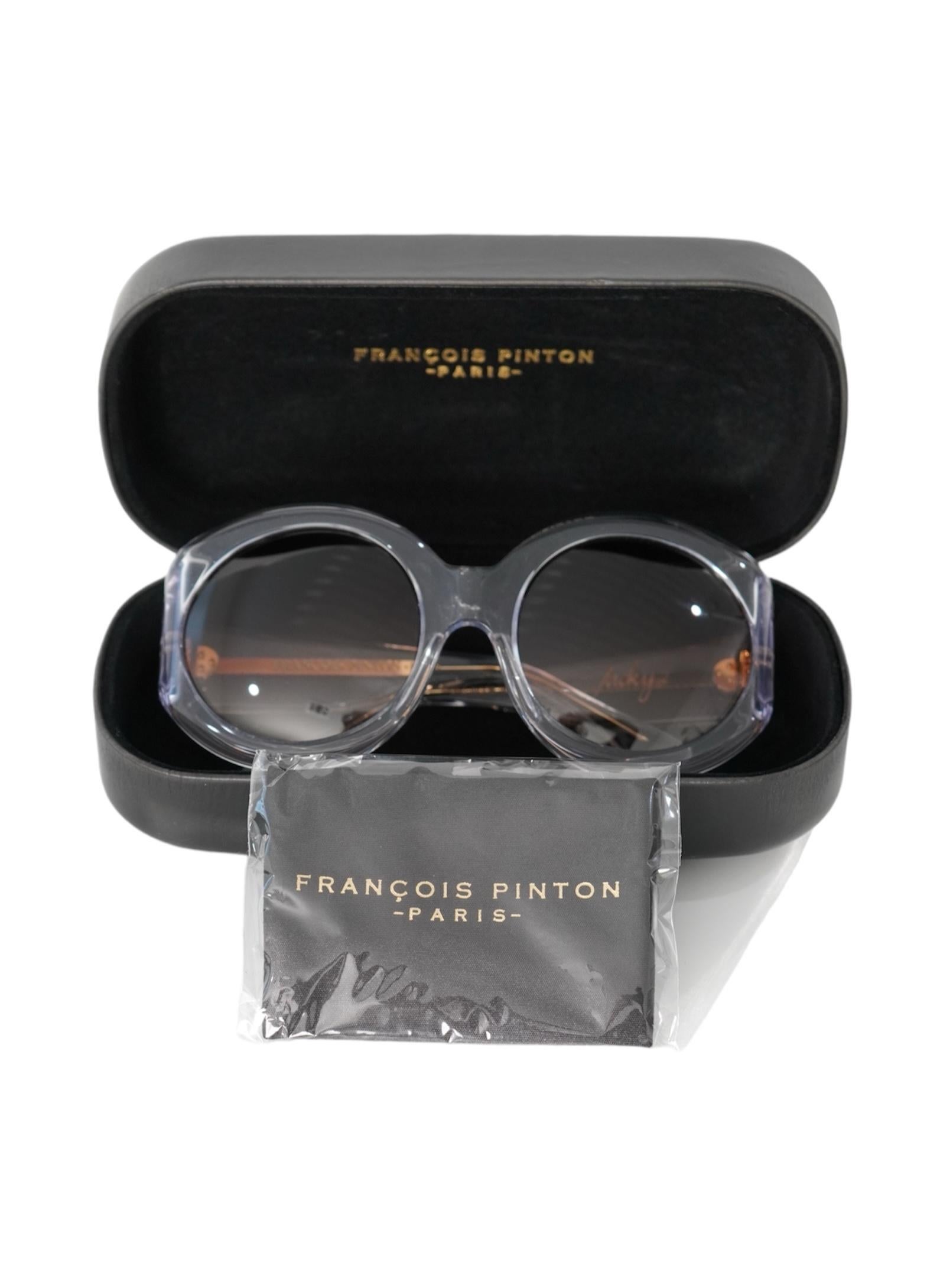 François Pinton Paris Jackie 2 Round Sunglasses
Perfect condition, no signs of wear
5.5 inches in width
Comes with box and cloth