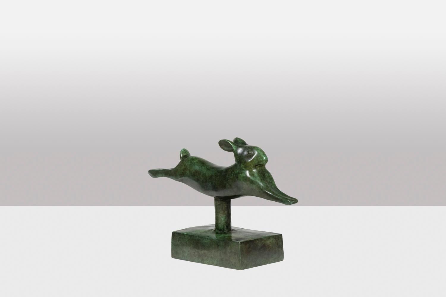 François Pompon.
Atelier Valsuani, edited by.

Sculpture titled “Lapin courant”. Bronze with green patina, lost wax casting.

Stamp of the Foundry “cire perdue C. Valsuani”, on the base of the terrace. Reproduction dated 2006. Numbered