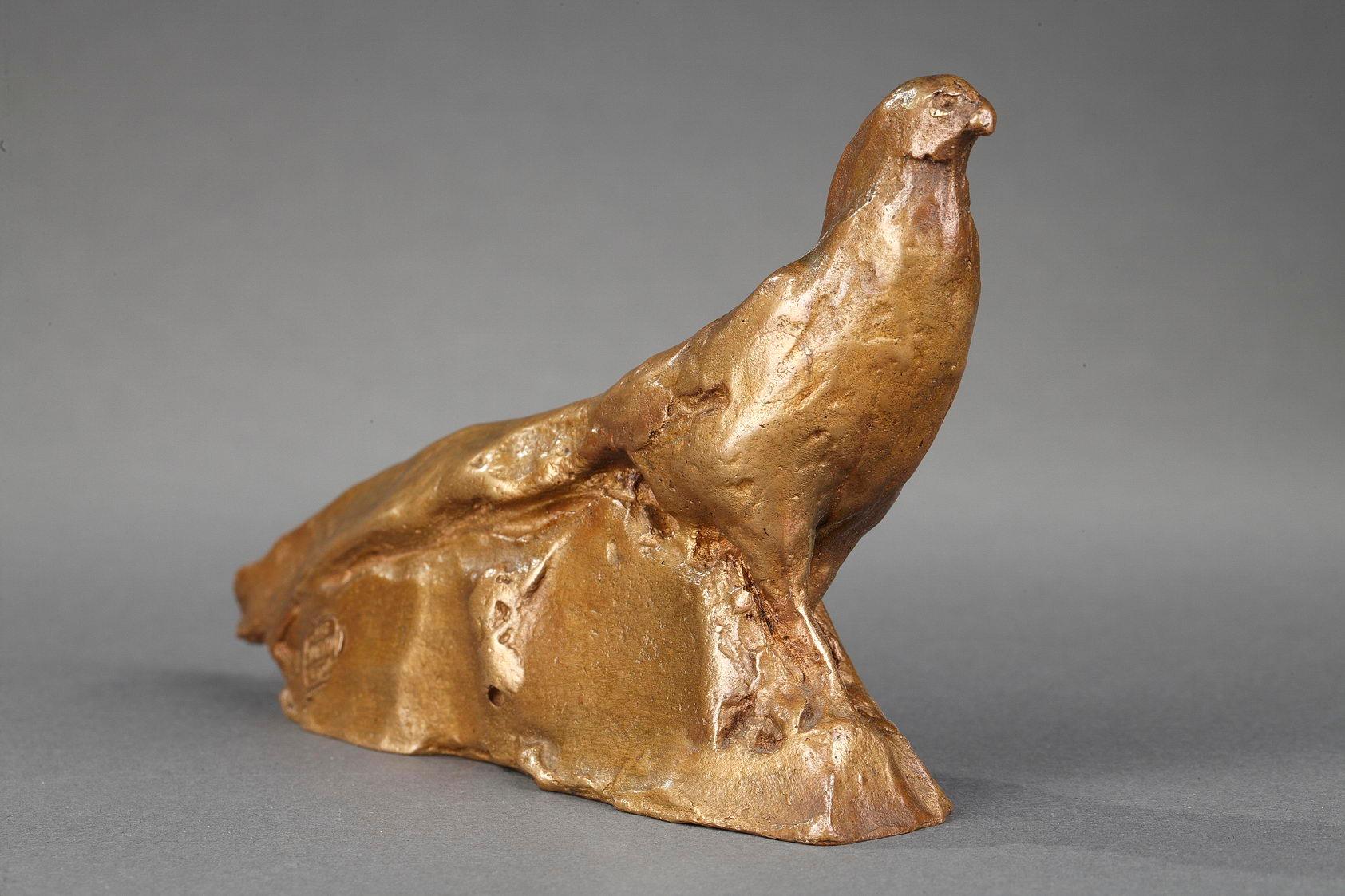 Pheasant
by François Pompon (1855-1933)

Exceptional bronze with old gilded patina
Cast by Valsuani
Period cast

France
circa 1930
height 8,2 cm
length 14,2 cm
width 3,6 cm

A similar model is represented in 