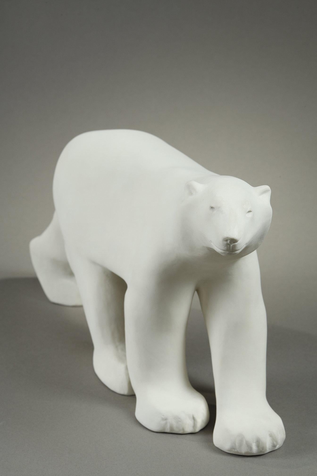 Weißer Bär (Grau), Figurative Sculpture, von François Pompon